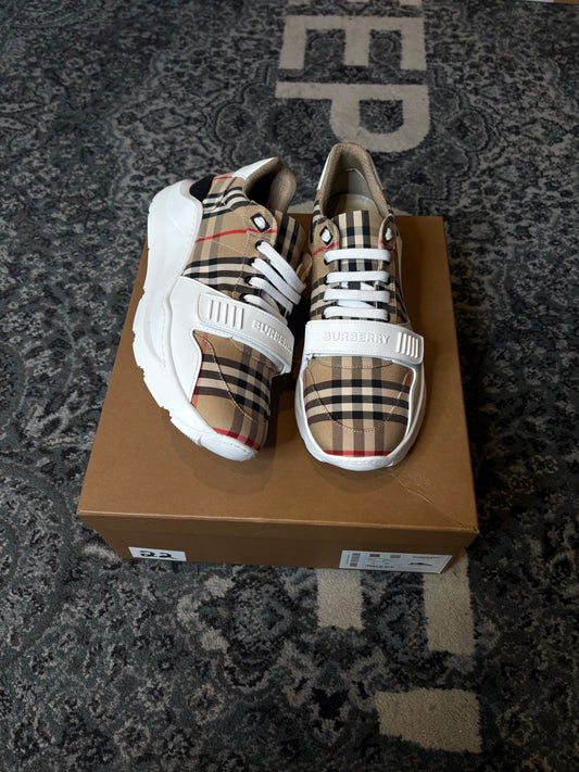 Burberry Regis Check Suede And Leather DS OG SIZE 11(44EU)