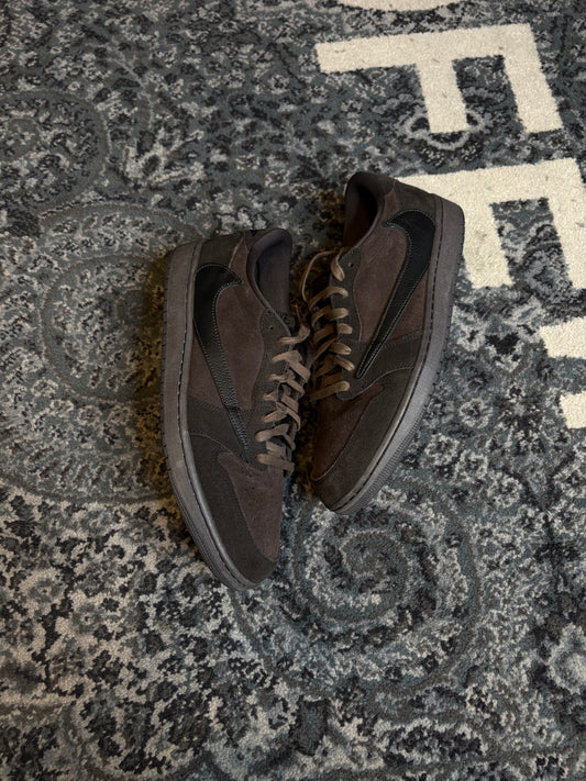 Jordan 1 Retro Low “Travis Scott Velvet” Clean Nb Size 13