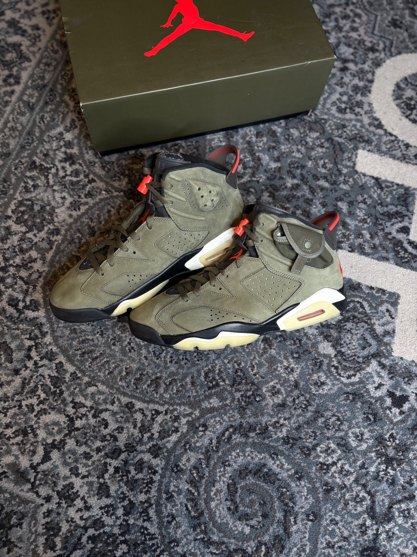 Jordan 6 Retro “Travis Scott Olive” Clean Og Size 11.5