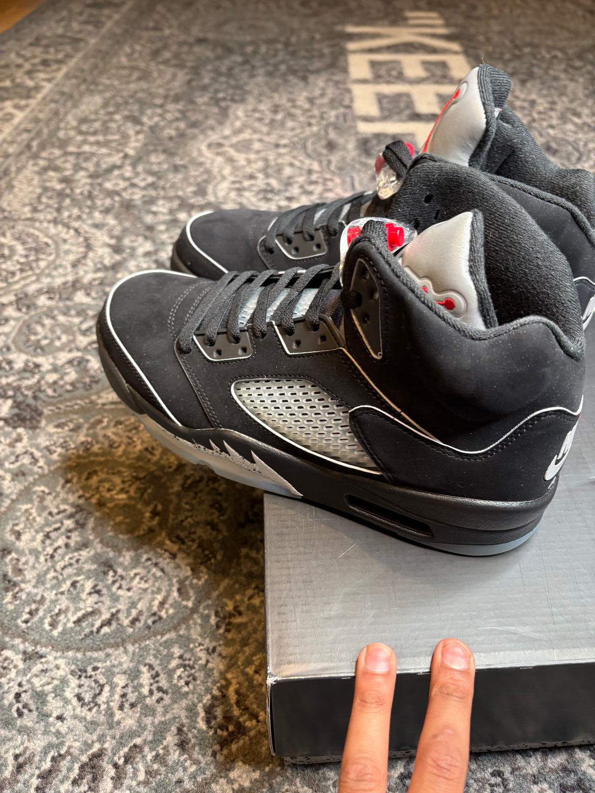 Jordan 5 Retro “Black Metallic” Clean Og Size 10
