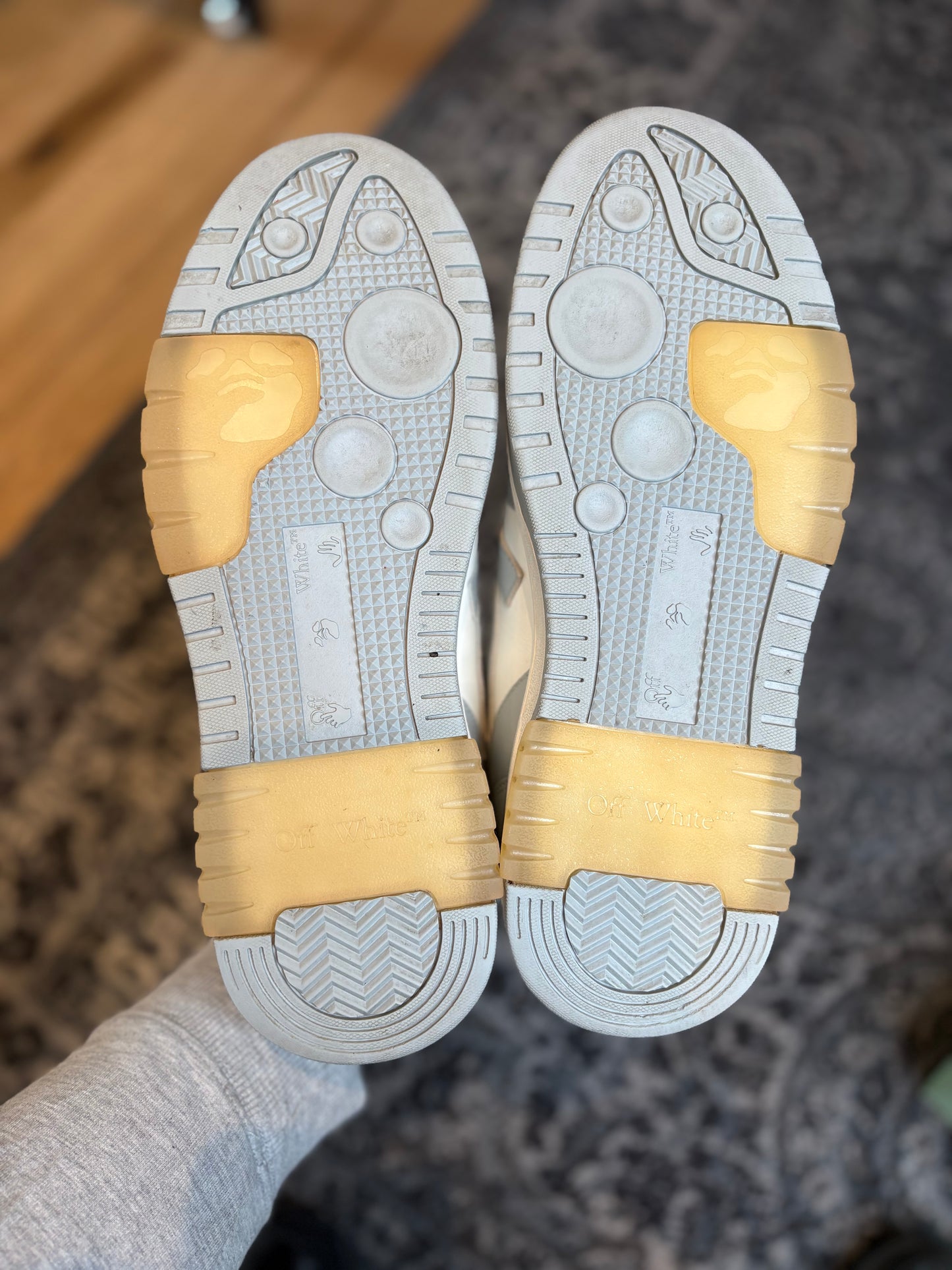Off White Out Of Office “Grey and White” Po Og Size 10(43 EU)
