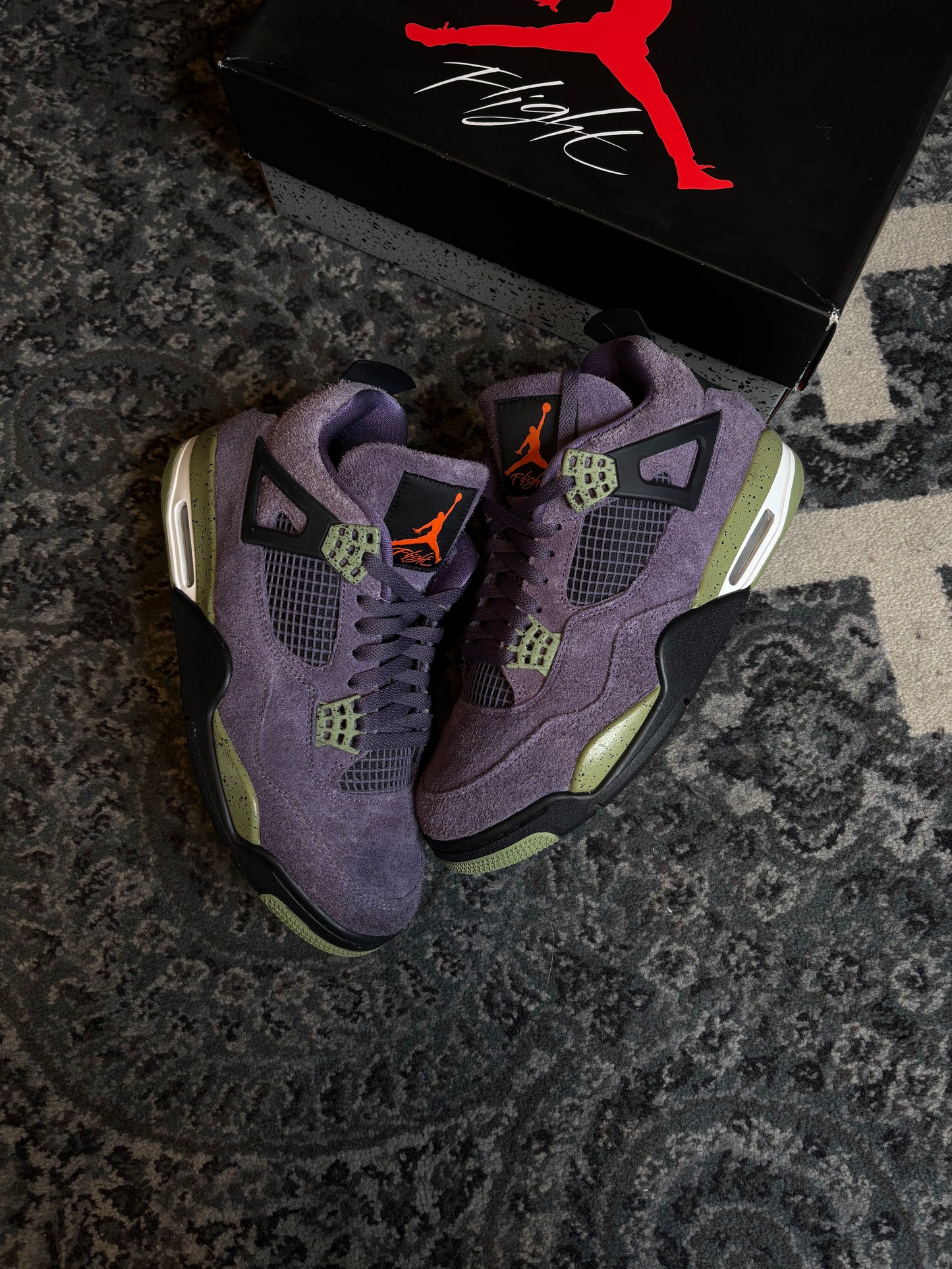 Jordan 4 Retro “Canyon Purple” Clean Og Size 10.5M/12W