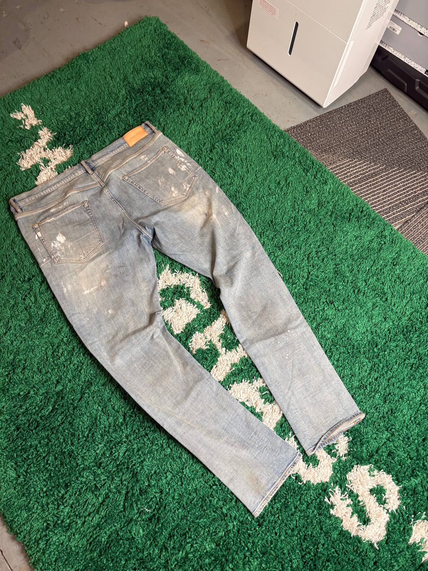 Purple Jeans Light Wash Distressed Size 40