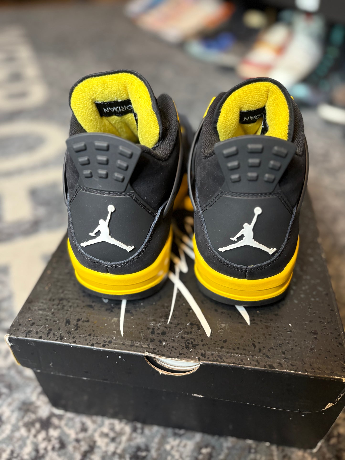 Jordan 4 Retro “Yellow Thunder” Clean Og Size 9.5