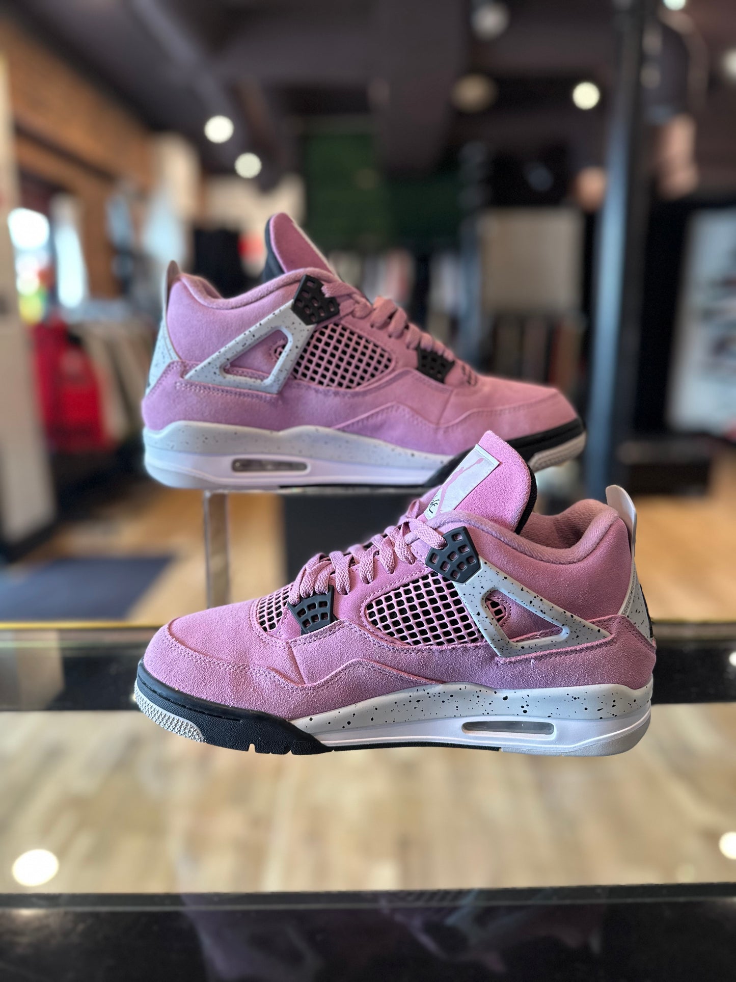 Nike Jordan 4 Orchid Size 10.5M