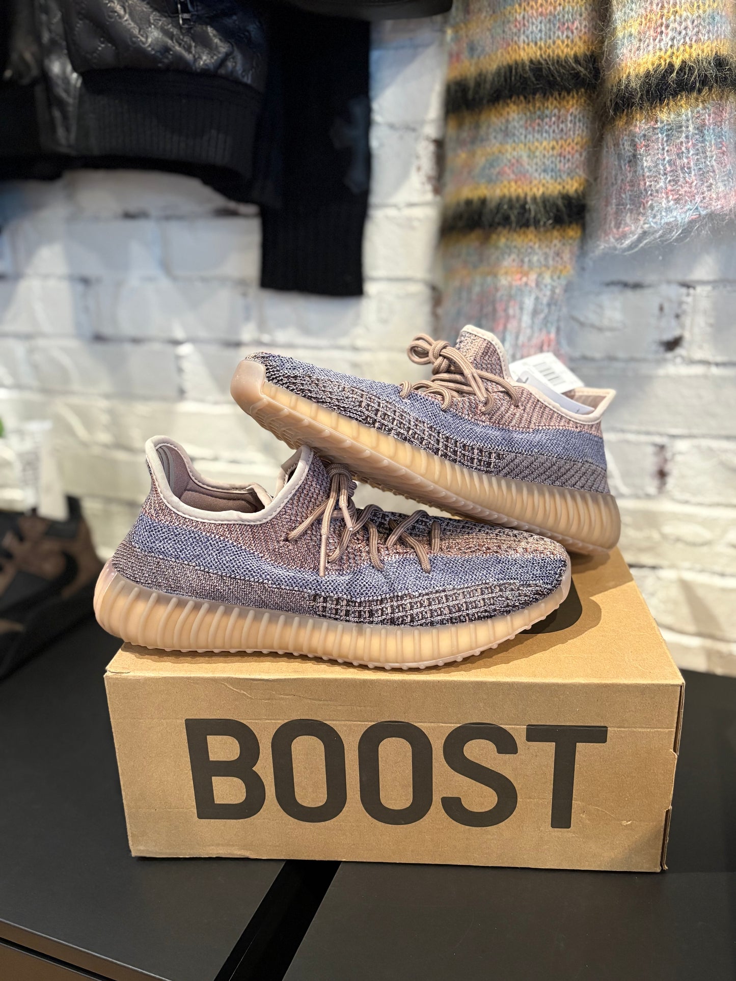 Yeezy Boost 350 V2 Fade DS OG Size 10