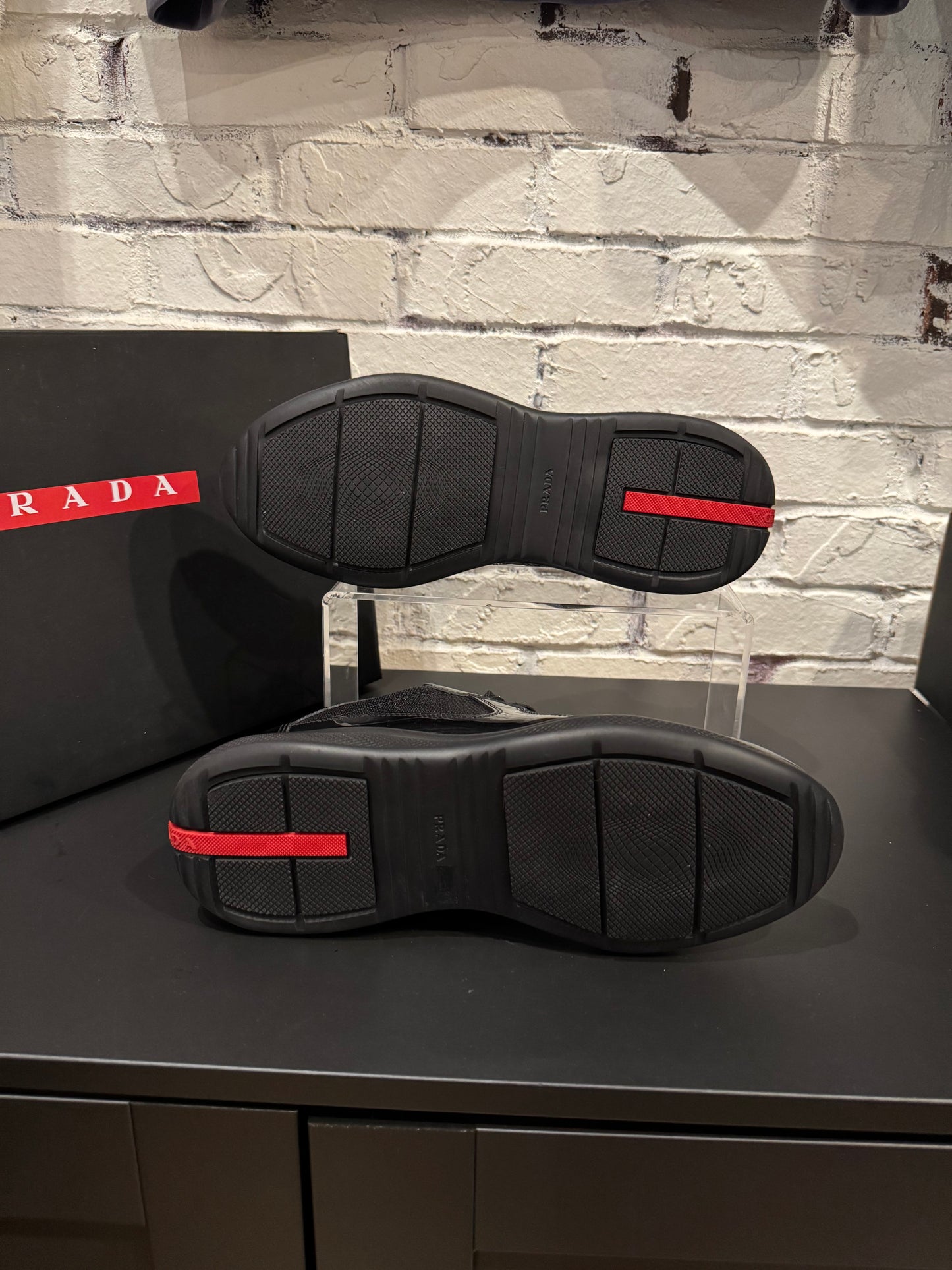 Prada American Cup PO 8.5P