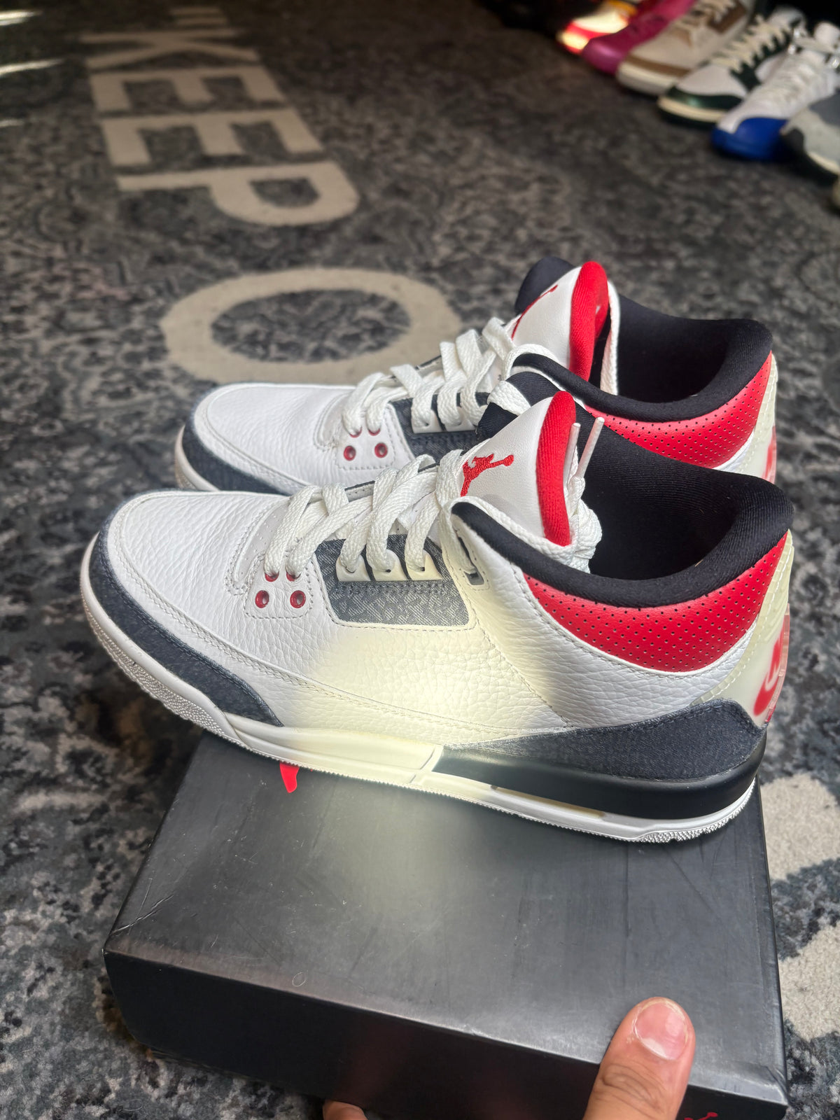 Jordan 3 Retro “SE Fire Red Denim” Clean Og Size 7Y