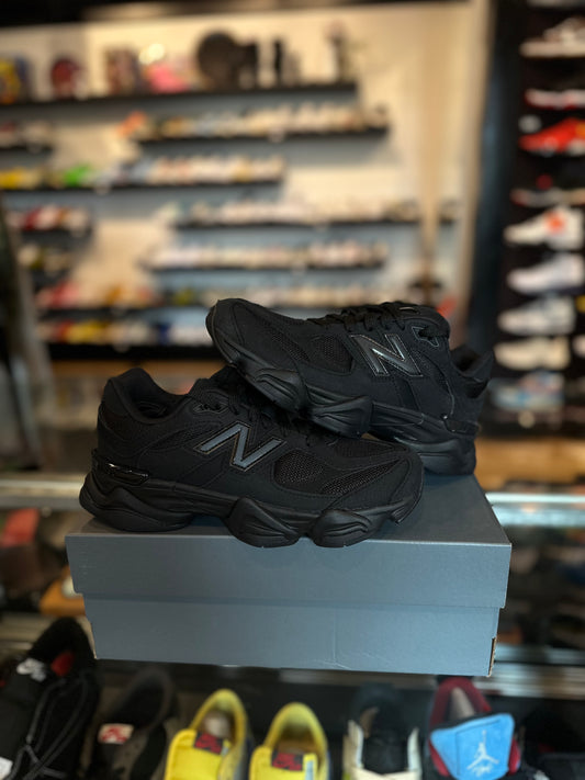 NB 9060 Black DS OG Size 6.5