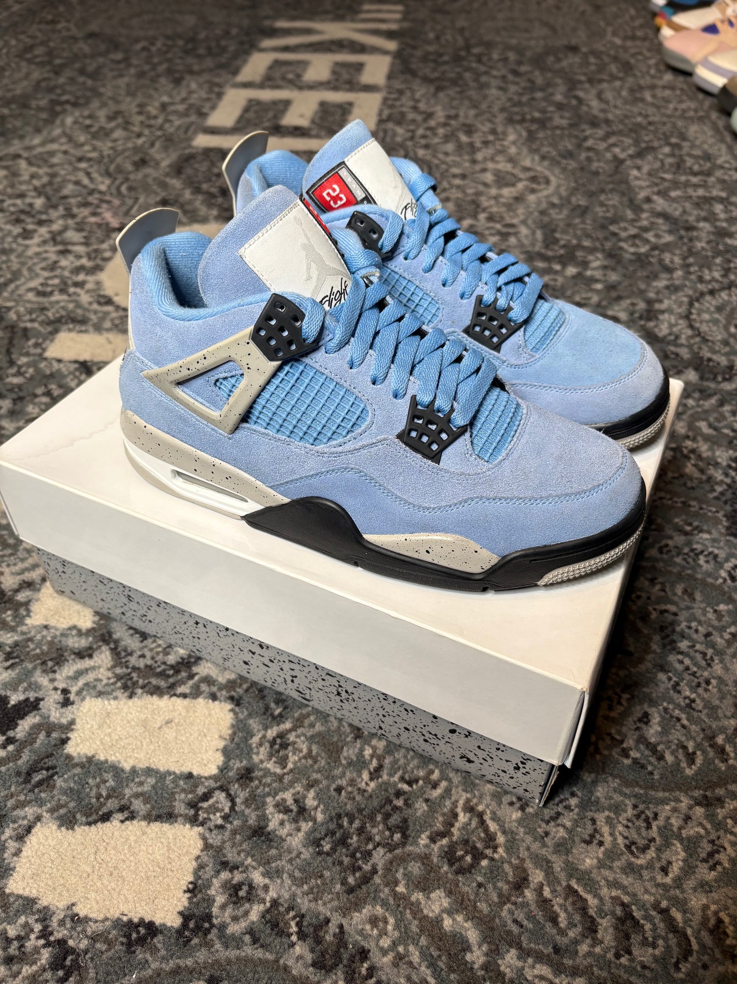 Jordan 4 Retro “Unc” Clean Og Size 8