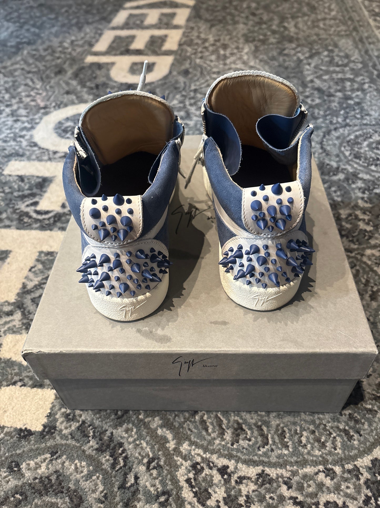Guiseppe Zanotti London Spiked PO OG SIZE 10