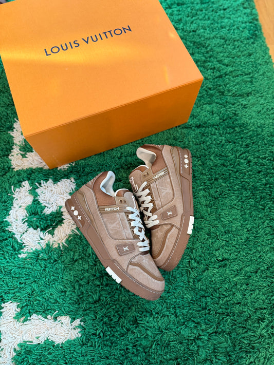 Louis Vuitton Trainer Brown Clean OG Size 8LV (9.5/10.5US)