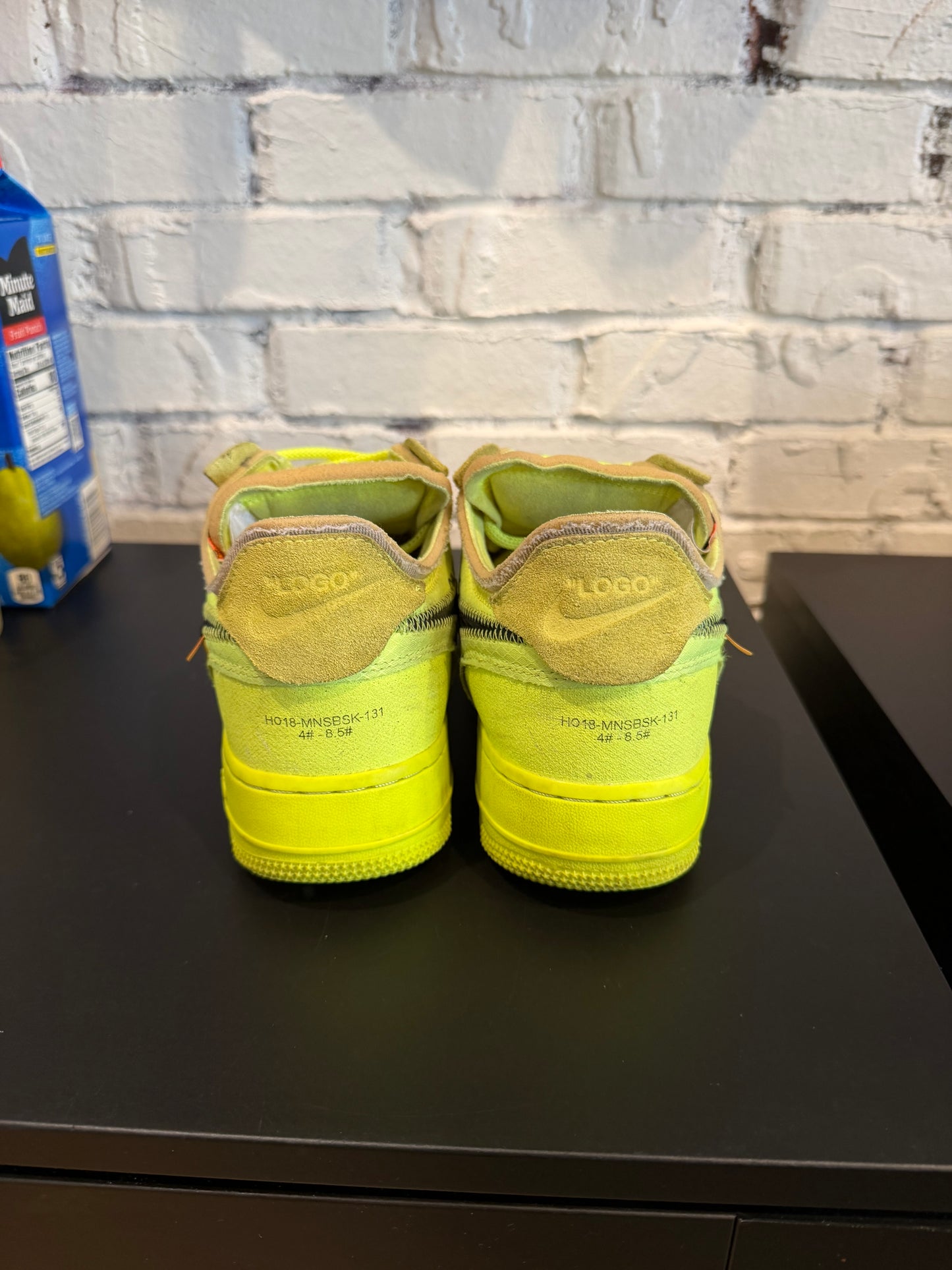 Off-White Air Force 1 ‘Volt’ Size 8.5 PO NB