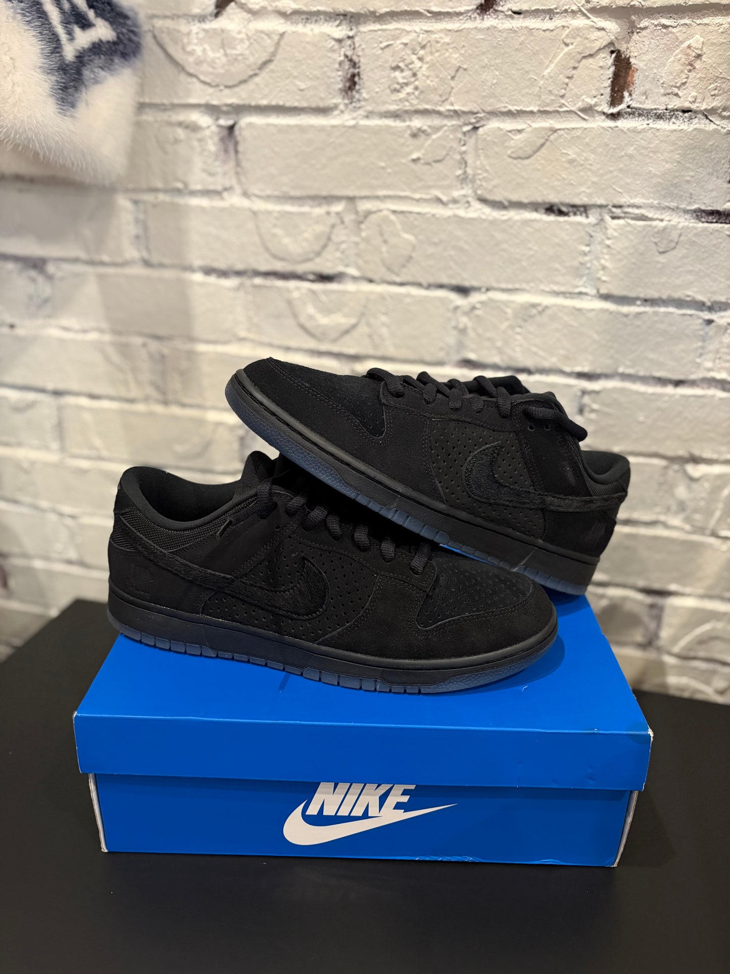 Dunk Low Undefeated 5 On It Black DS OG Size 12