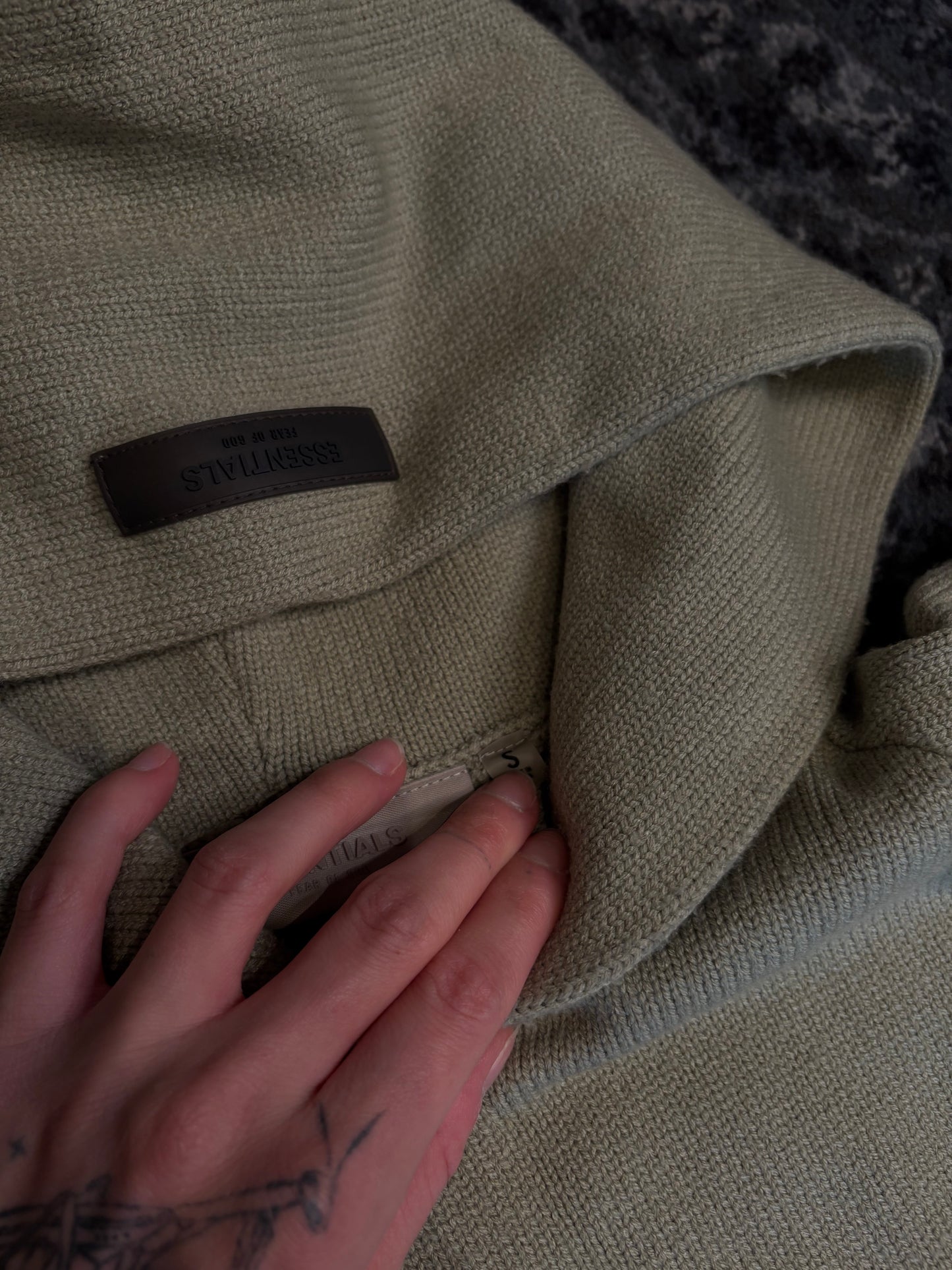 Essentials FOG Knit Sweater Green DS Size Small