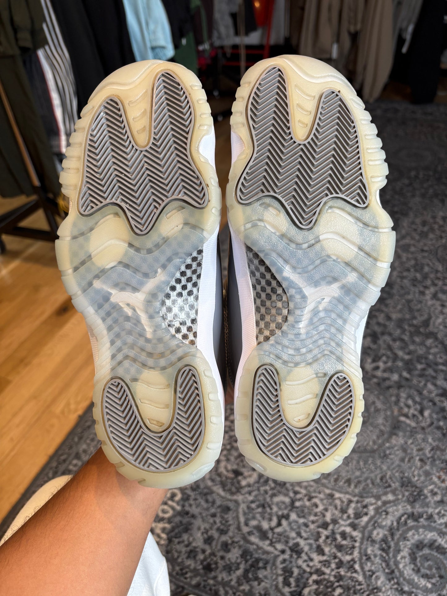 Jordan 11 Retro “Cool Grey” Clean Nb Size 8.5