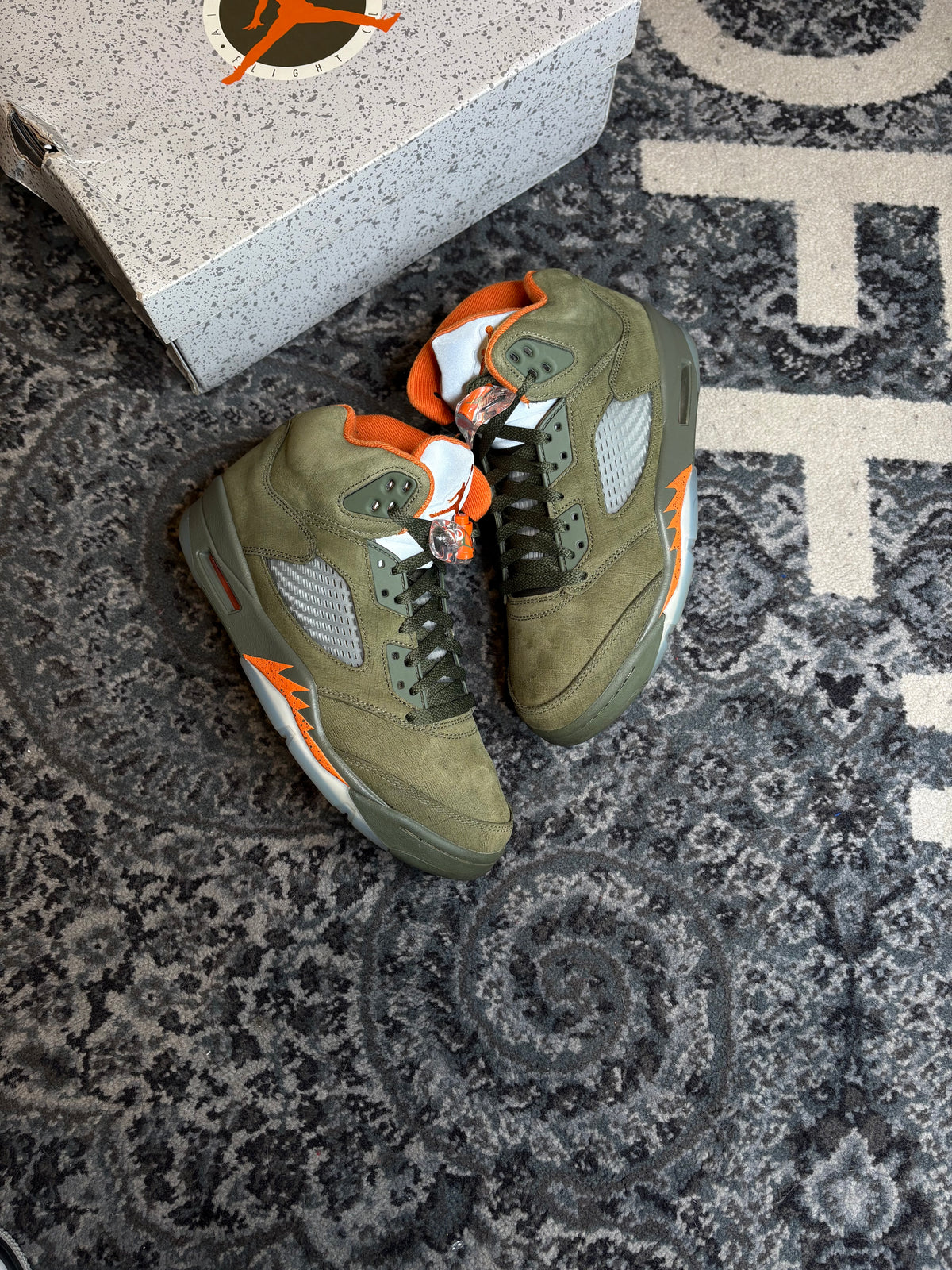 Jordan 5 Retro “Olive” Clean Og Size 8.5