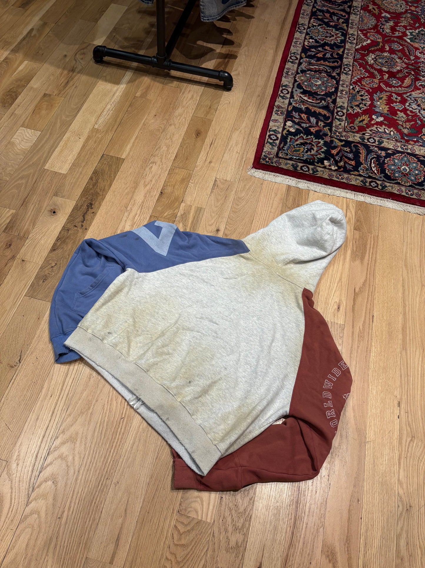 Vale Multicolor Zip Hoodie Size Medium