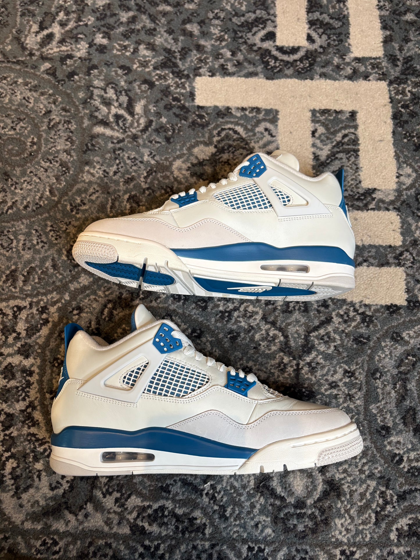 Jordan 4 Retro “Military Blue” Clean Og Size 10