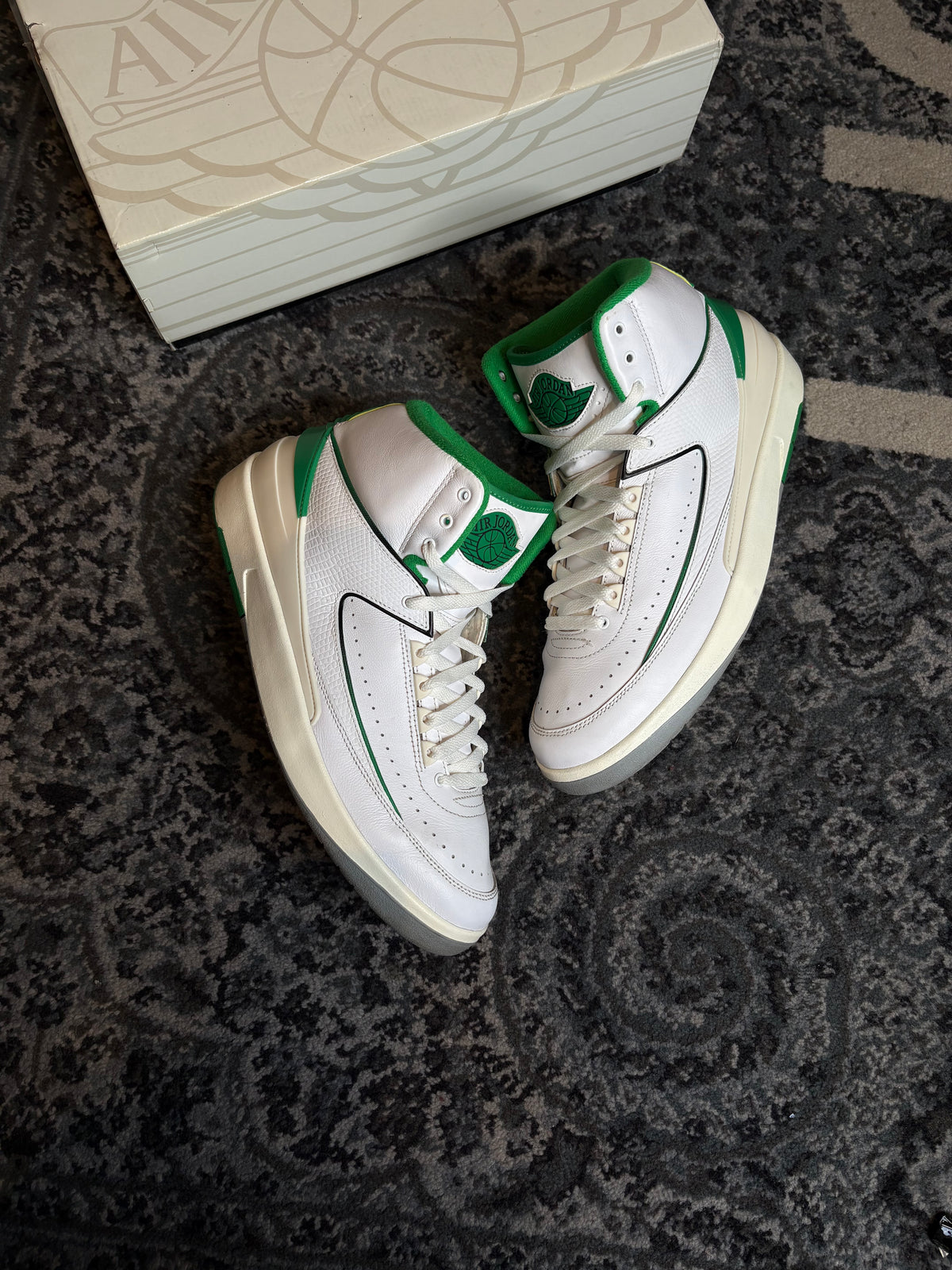 Jordan 2 Retro “Lucky Green” Clean Og Size 12