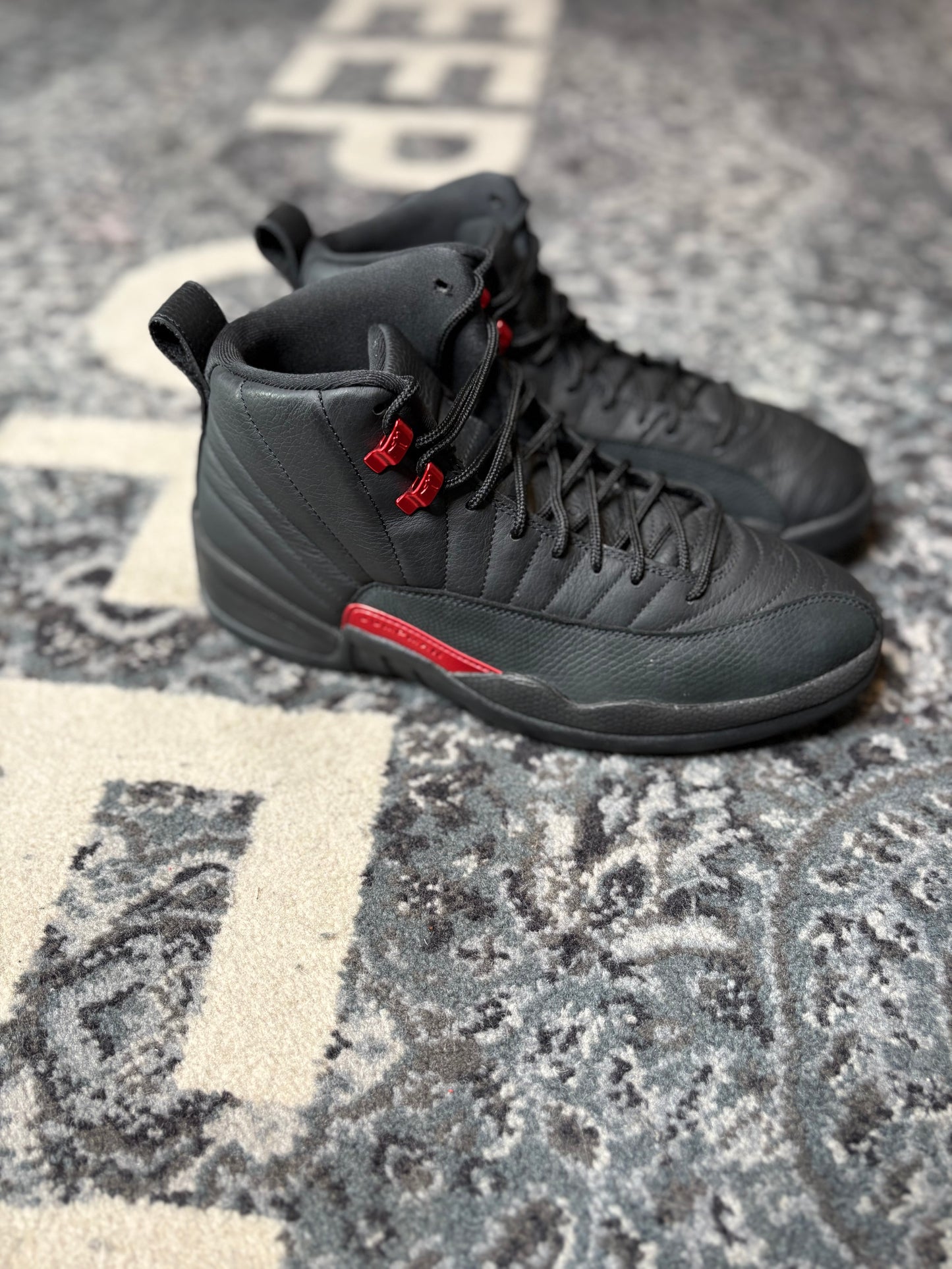 Jordan 12 Retro “Bloodline” Clean Nb Size 9.5