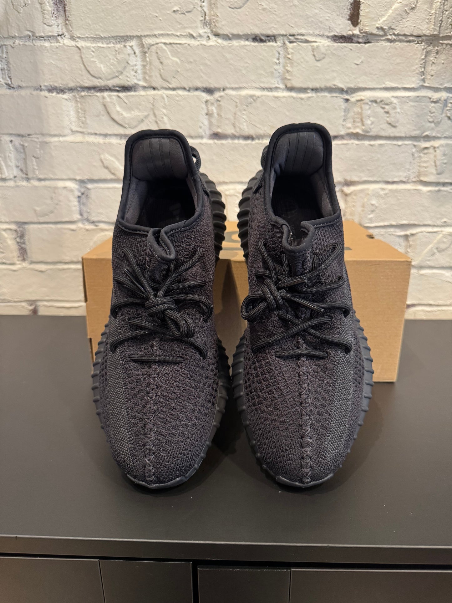 Yeezy 350 ‘Onyx’ Clean OG Size 10