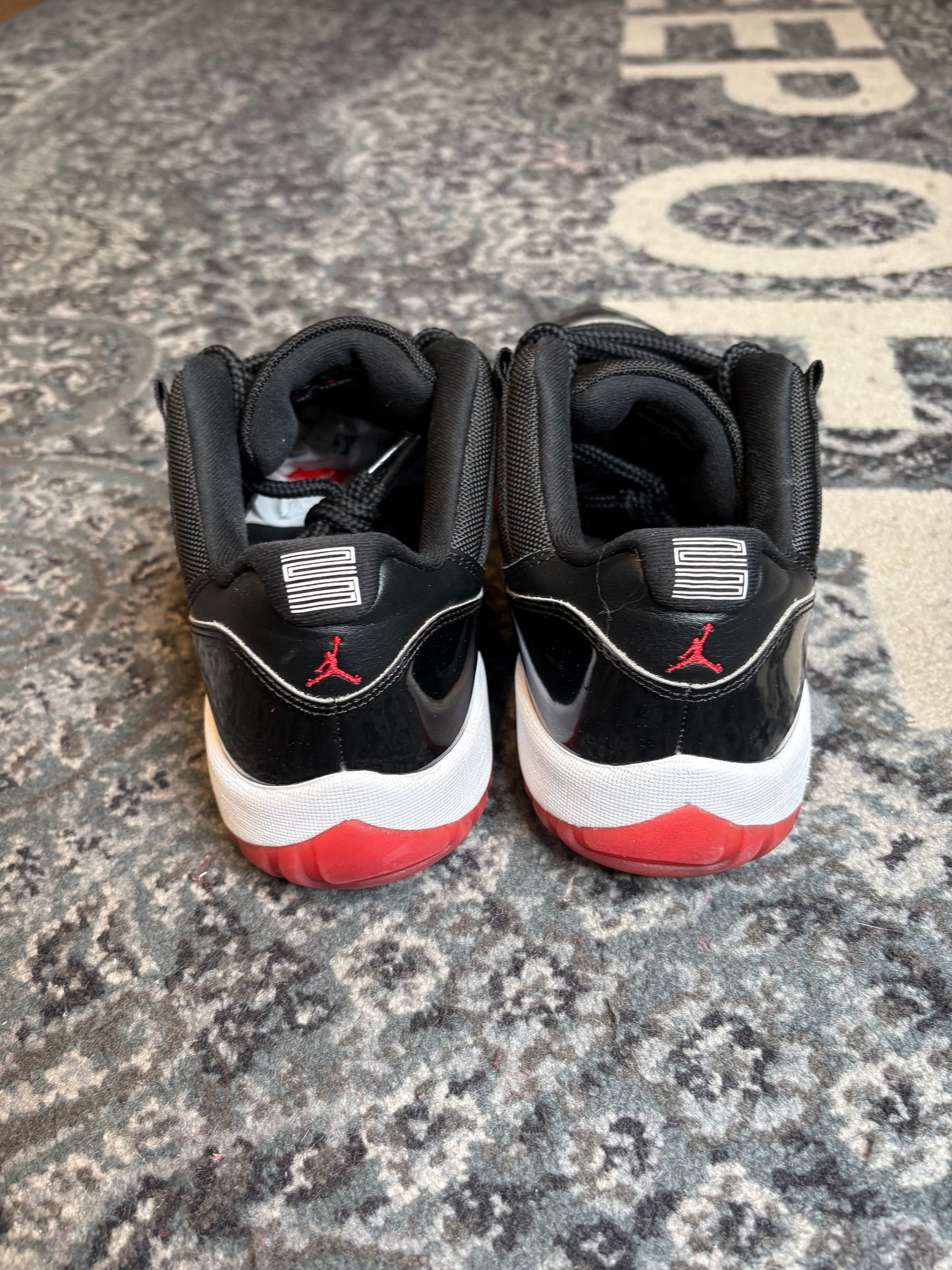 Jordan 11 Retro Low “Bred” Clean Nb Size 8.5