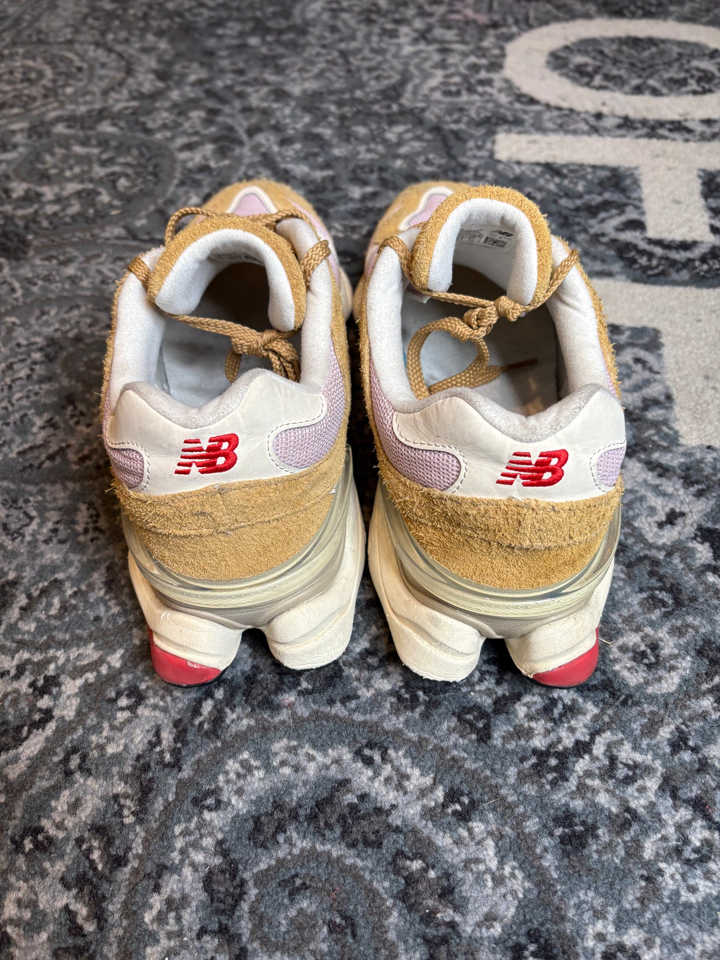 New Balance 9060 “Beige Pink” Po Nb Size 12
