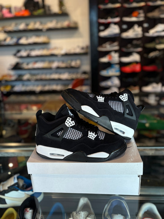 Jordan 4 Retro White Thunder Clean OG Size 10.5