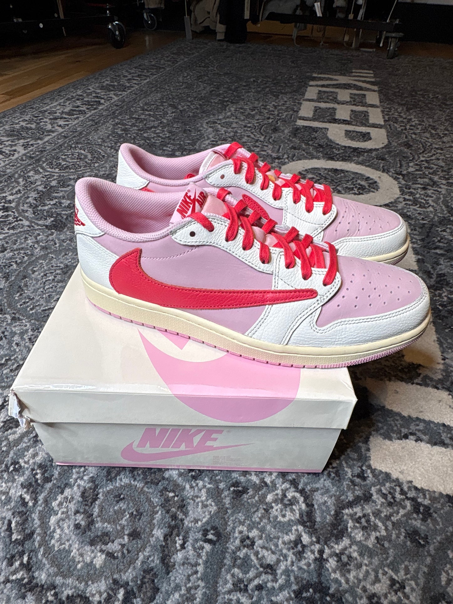 Jordan 1 Retro Low “Travis Scott Tropical Pink”