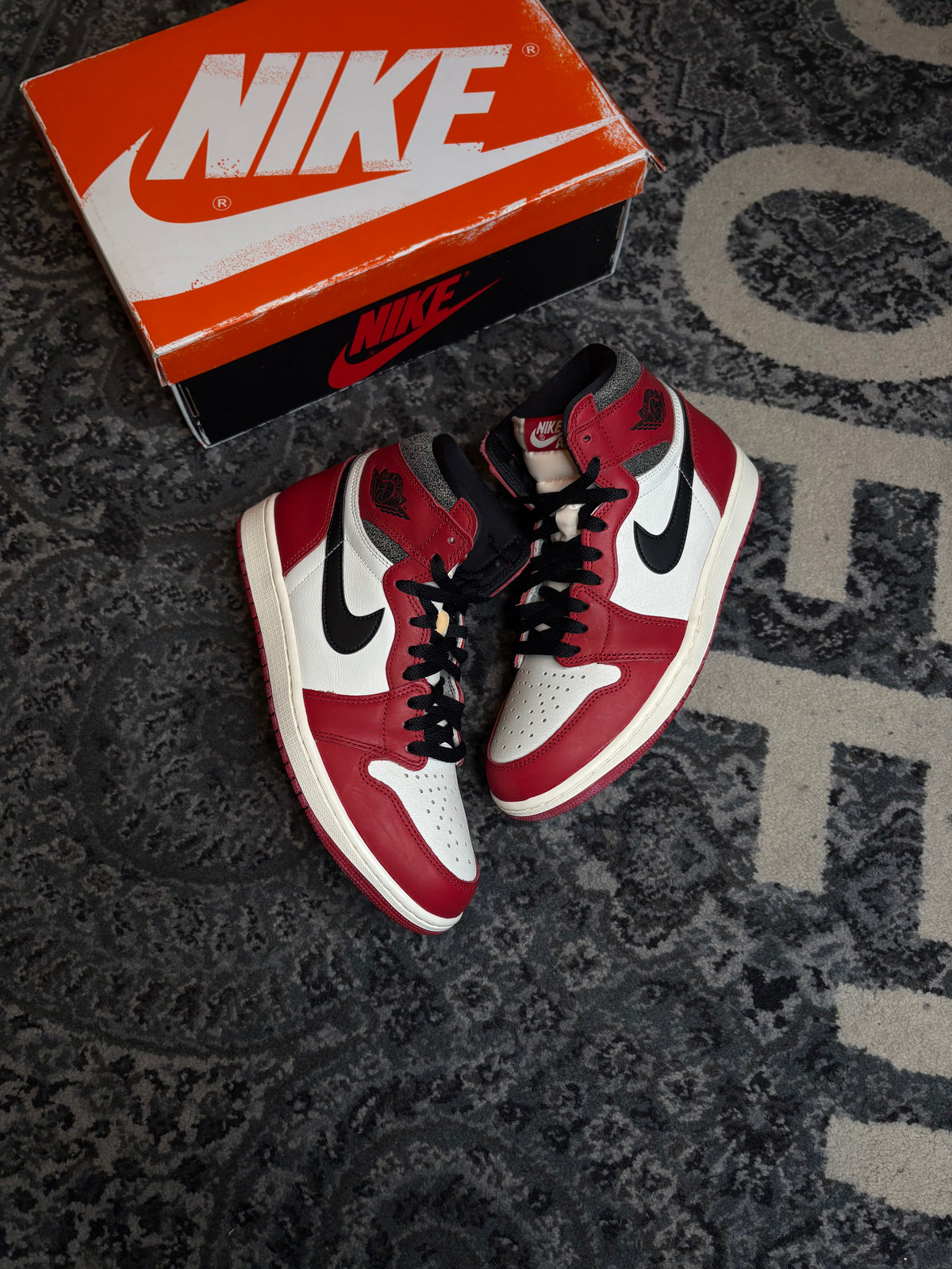 Jordan 1 Retro “Lost and Found” Clean Og Size 9.5