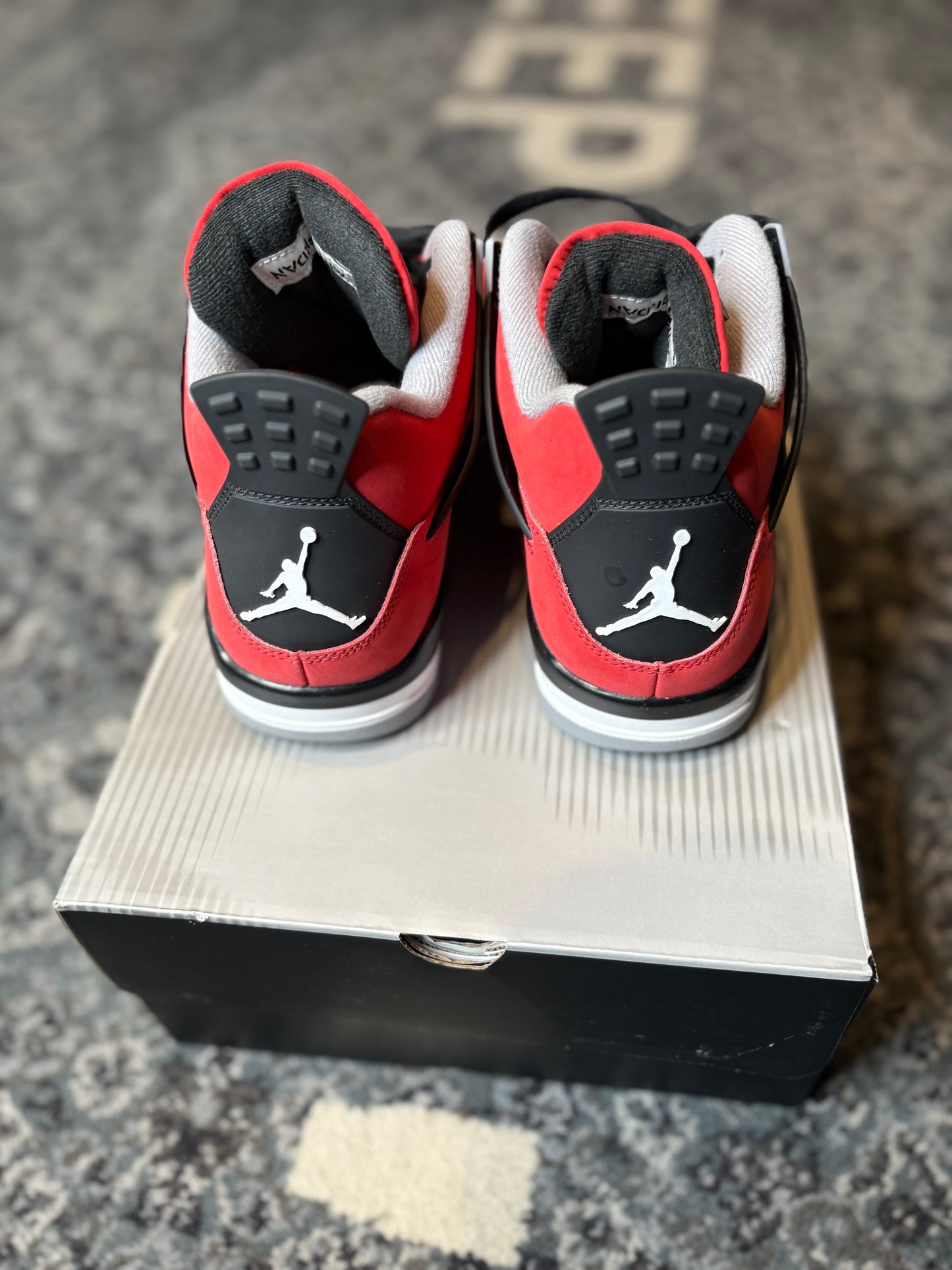 Jordan 4 Retro “Toro” CLEAN OG SIZE 10
