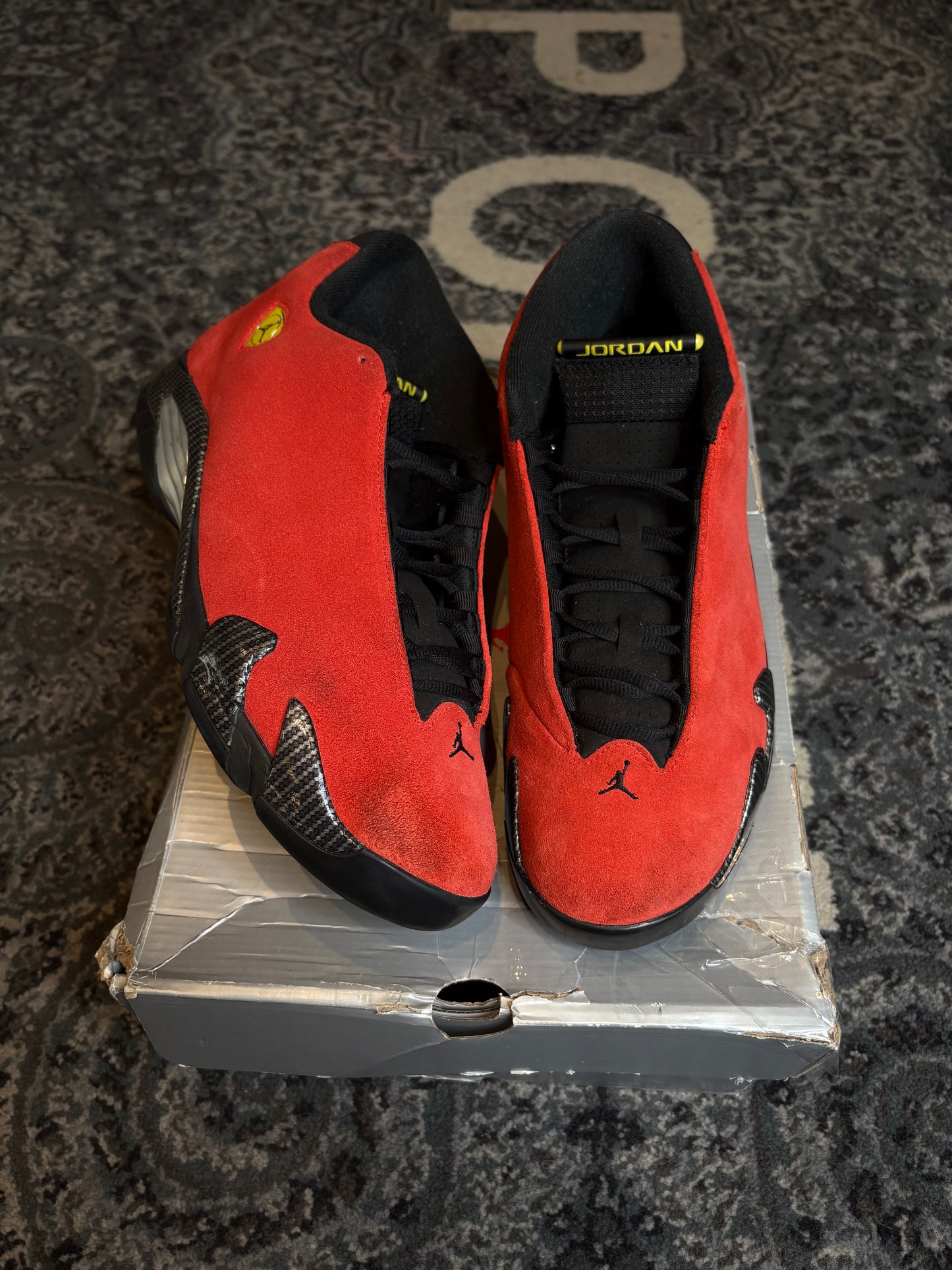 Jordan 14 Retro “Ferrari” OG CLEAN SIZE 12.5
