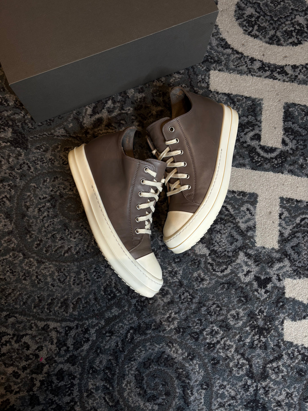Rick Owen’s Ramone Dark Brown Og Clean Size 7.5