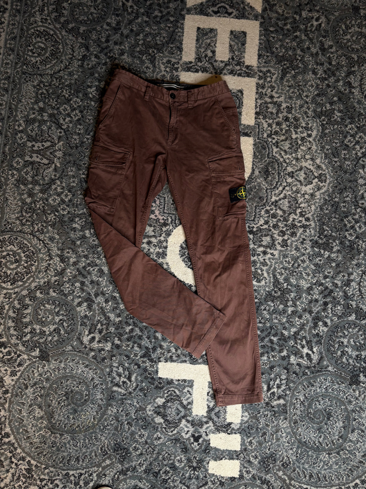 Stone island slim badge logo cargo pants Mahogany Brown Size 30