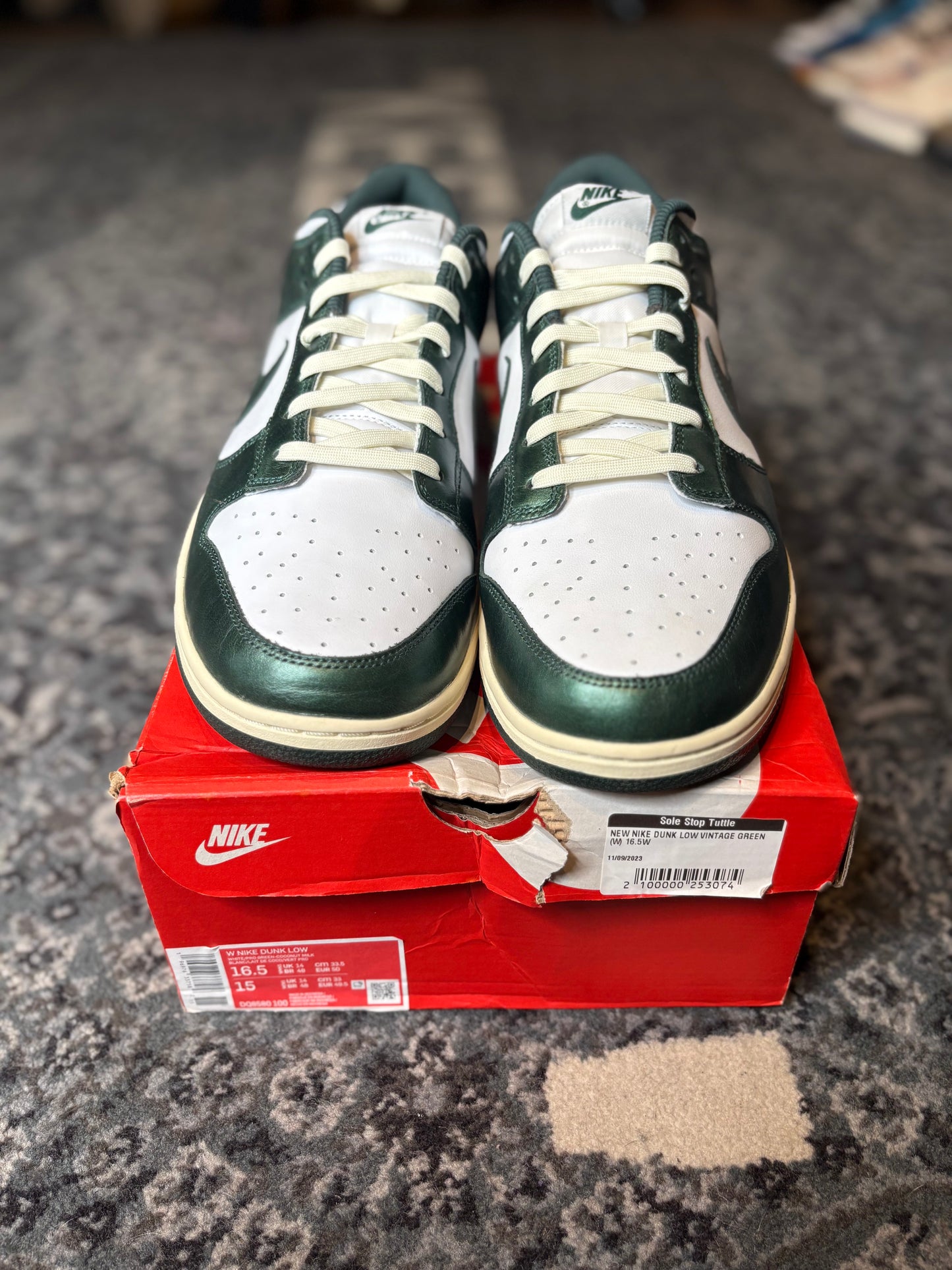 Nike Dunk Low “Vintage Green” Clean Og Size 15M/16.5W