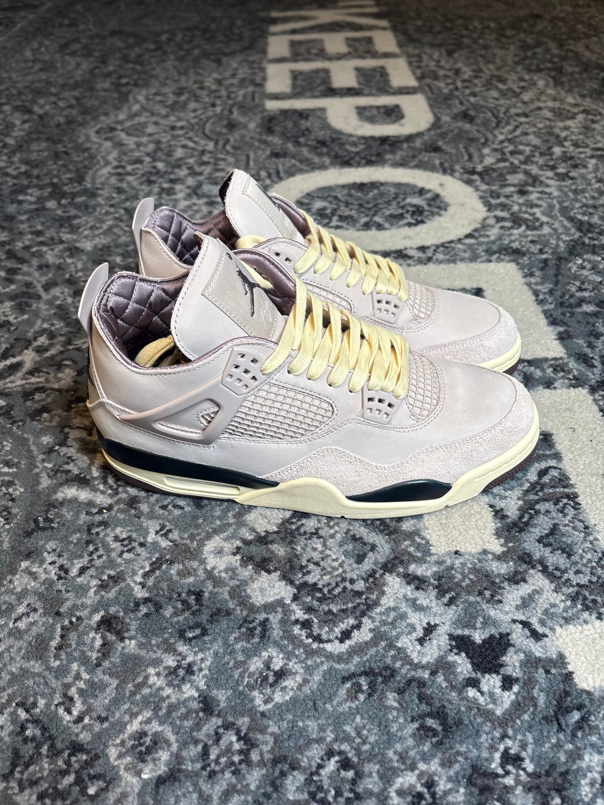 Jordan 4 Retro “A Ma Maniere While You Were Sleeping” Clean Nb Size 10M/11.5W