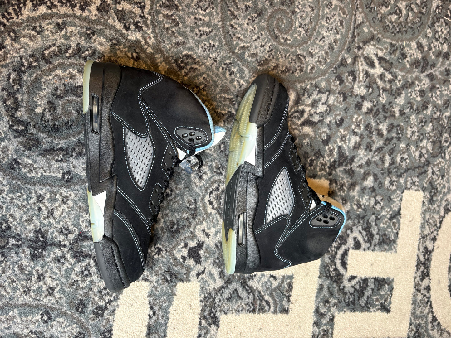 Jordan 5 Retro “Black University Blue” Clean Nb Size 6.5Y