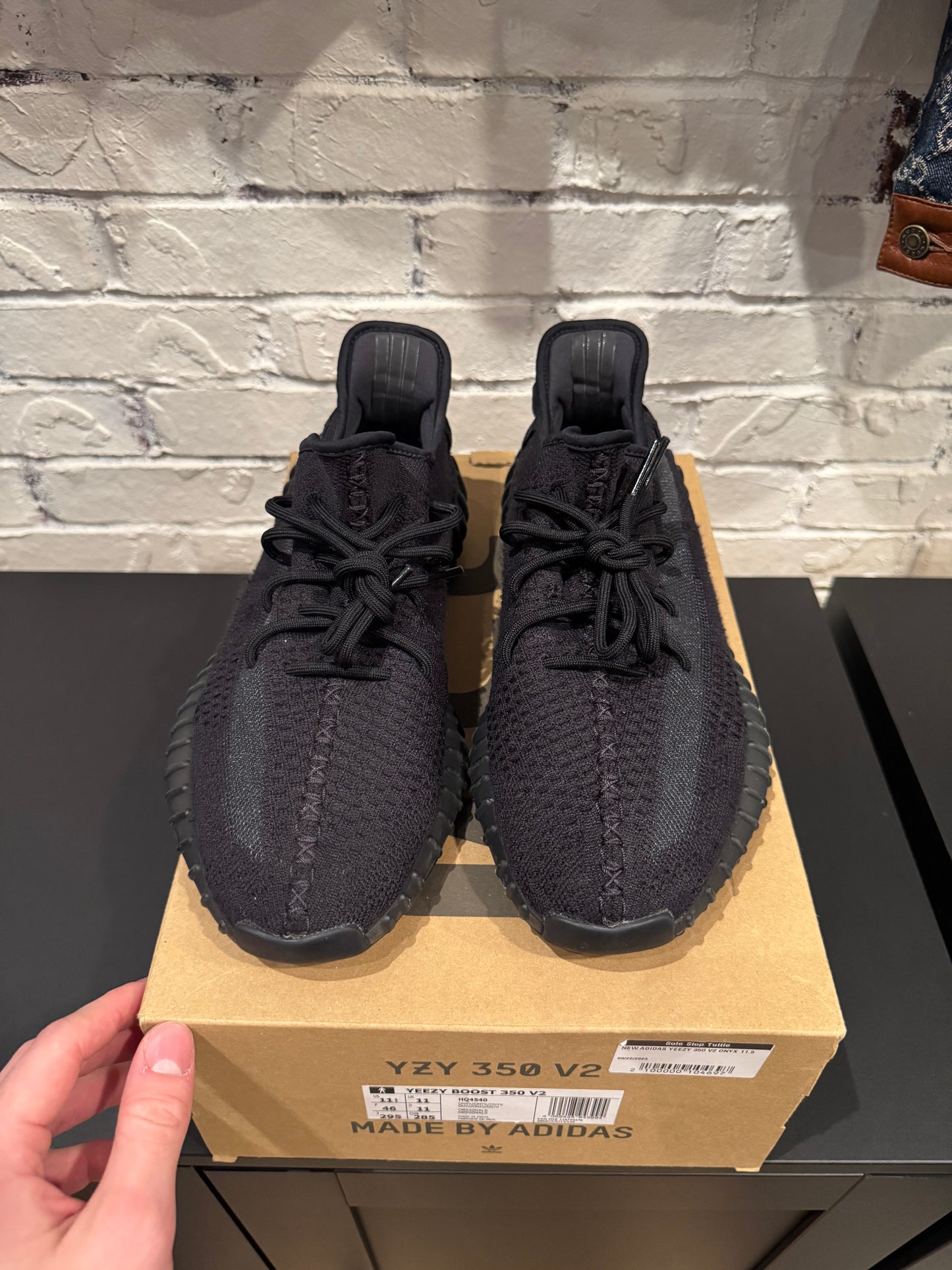 Yeezy 350 Onyx Clean OG Size 11.5