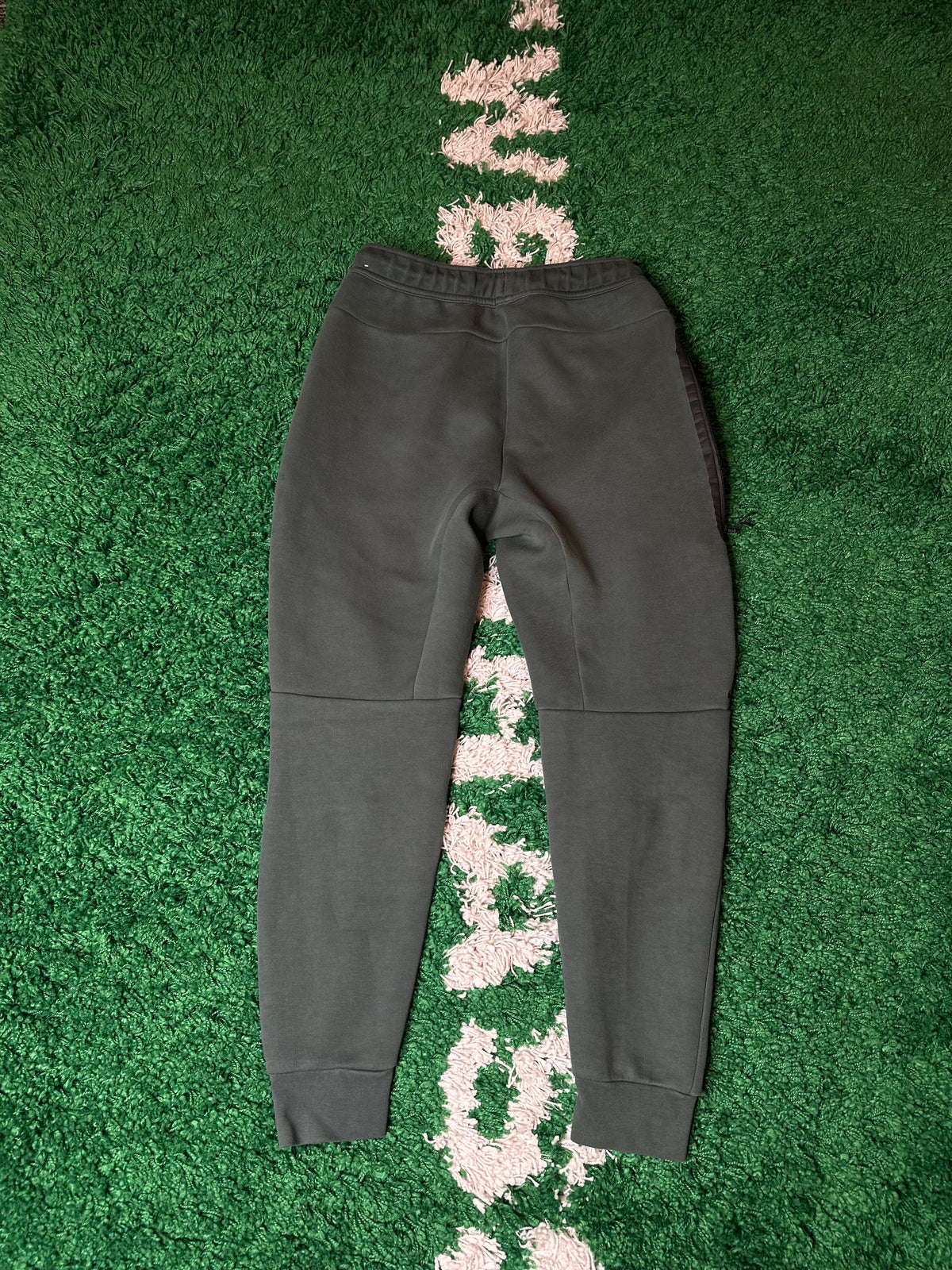 Nike Tech Swetapants Green Size Medium