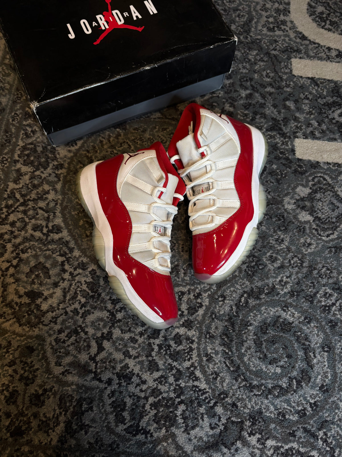Jordan 11 Retro “Cherry” Clean Og Size 9.5