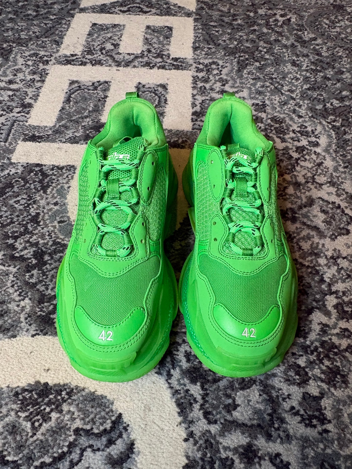 Balenciaga Triple S “Soft Neon Green Clear Sole” Clean Nb Size 9(42 EU)