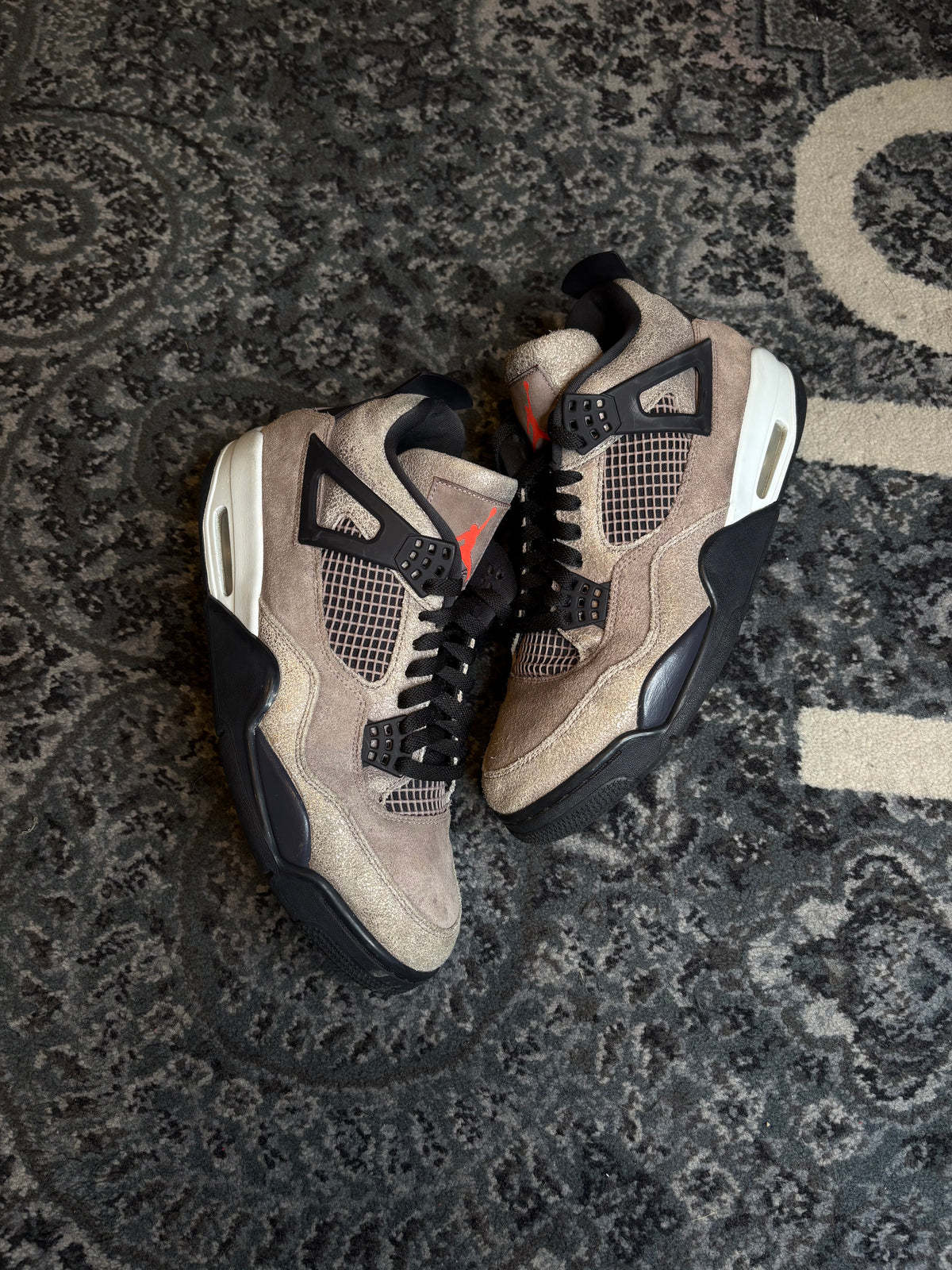 Jordan 4 Retro “Taupe Haze” Clean Nb Size 10.5