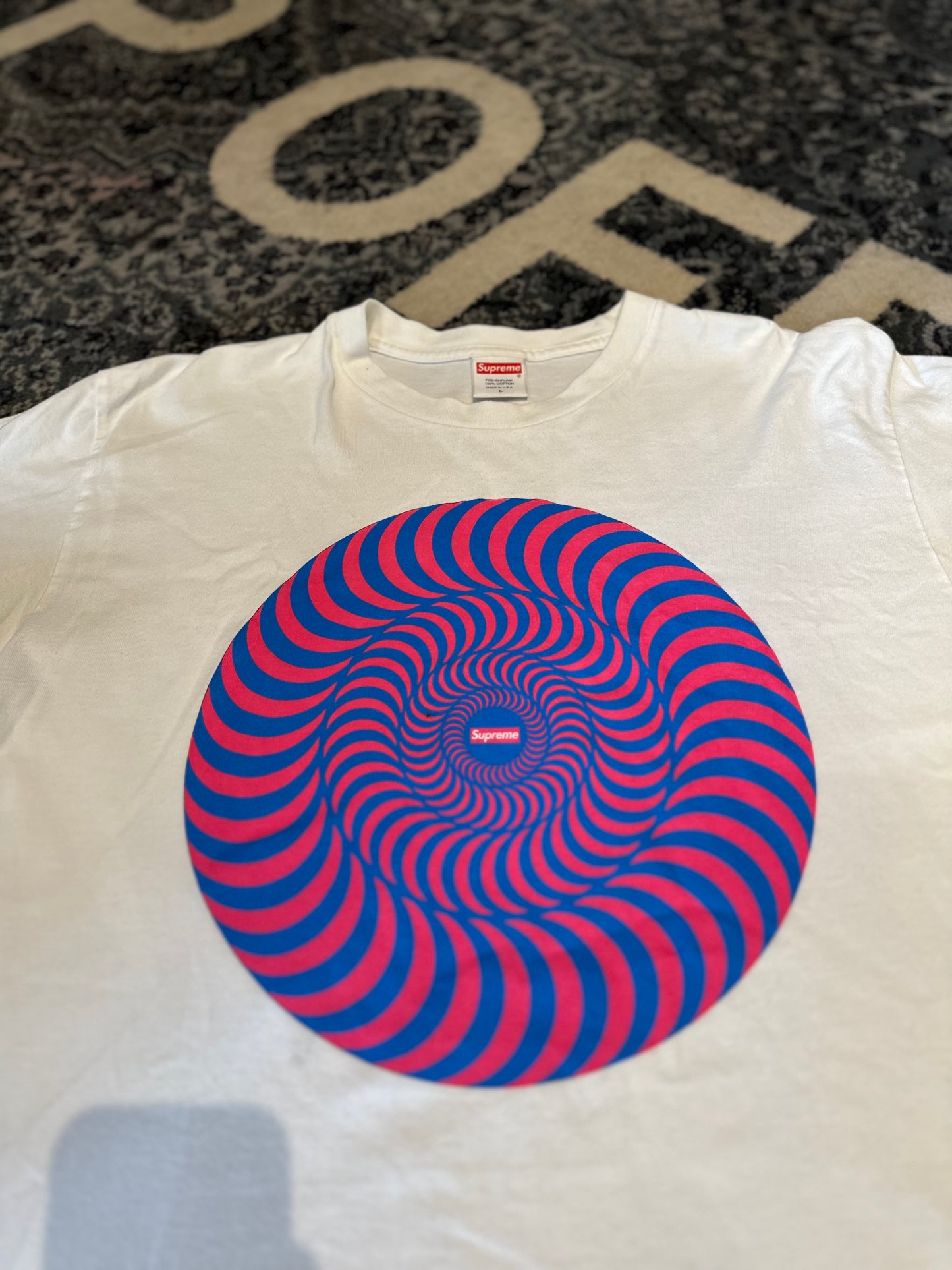 Supreme Illusion Tee Size Large