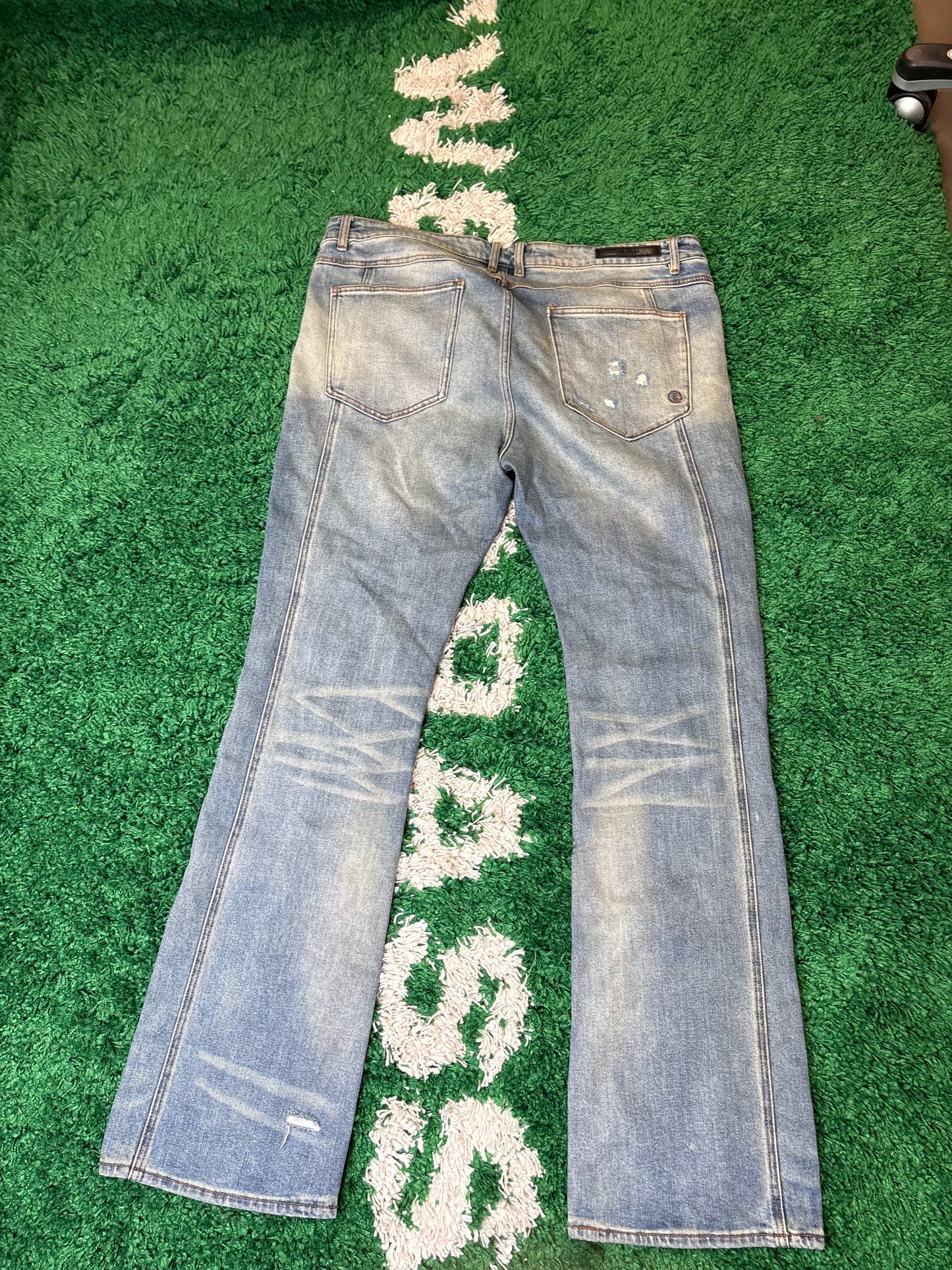 Embellish Jeans Light Wash Distressed Size 42