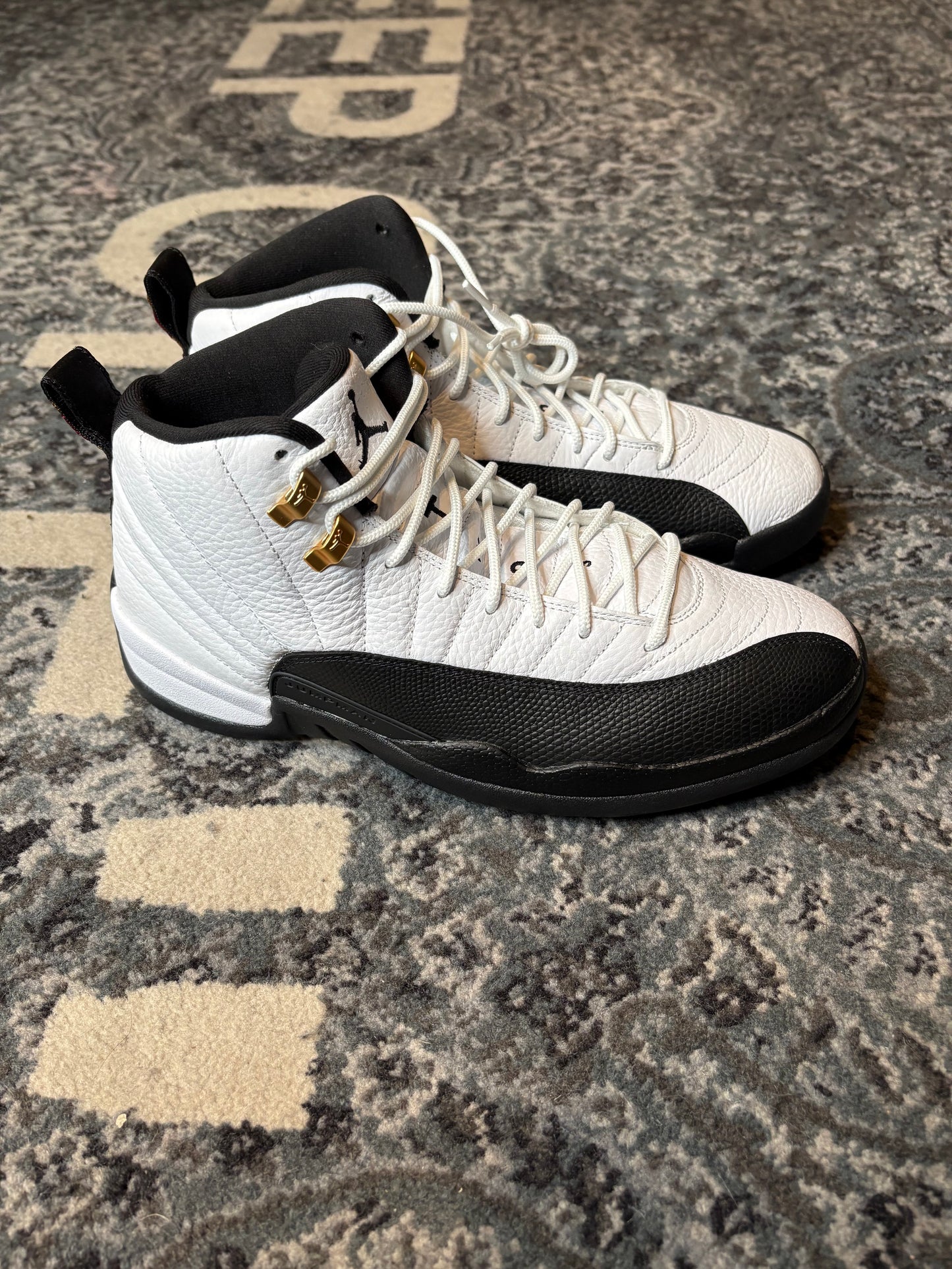 Jordan 12 Retro “Taxi” CLEAN NB SIZE 11