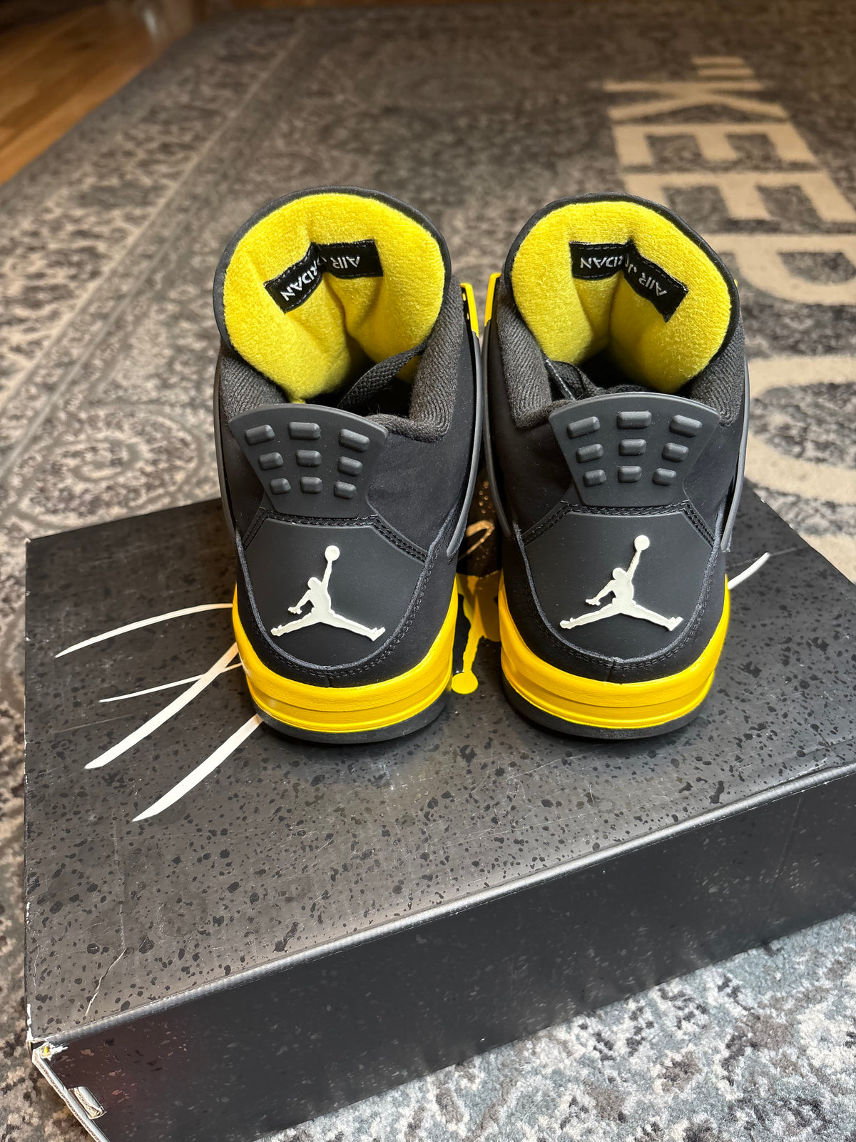 Jordan 4 Retro “Yellow Thunder” Clean Og Size 10