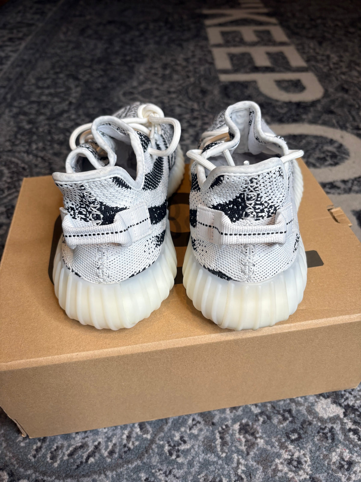 Yeezy 350 V2 “Zebra” Vnds Og Size 11