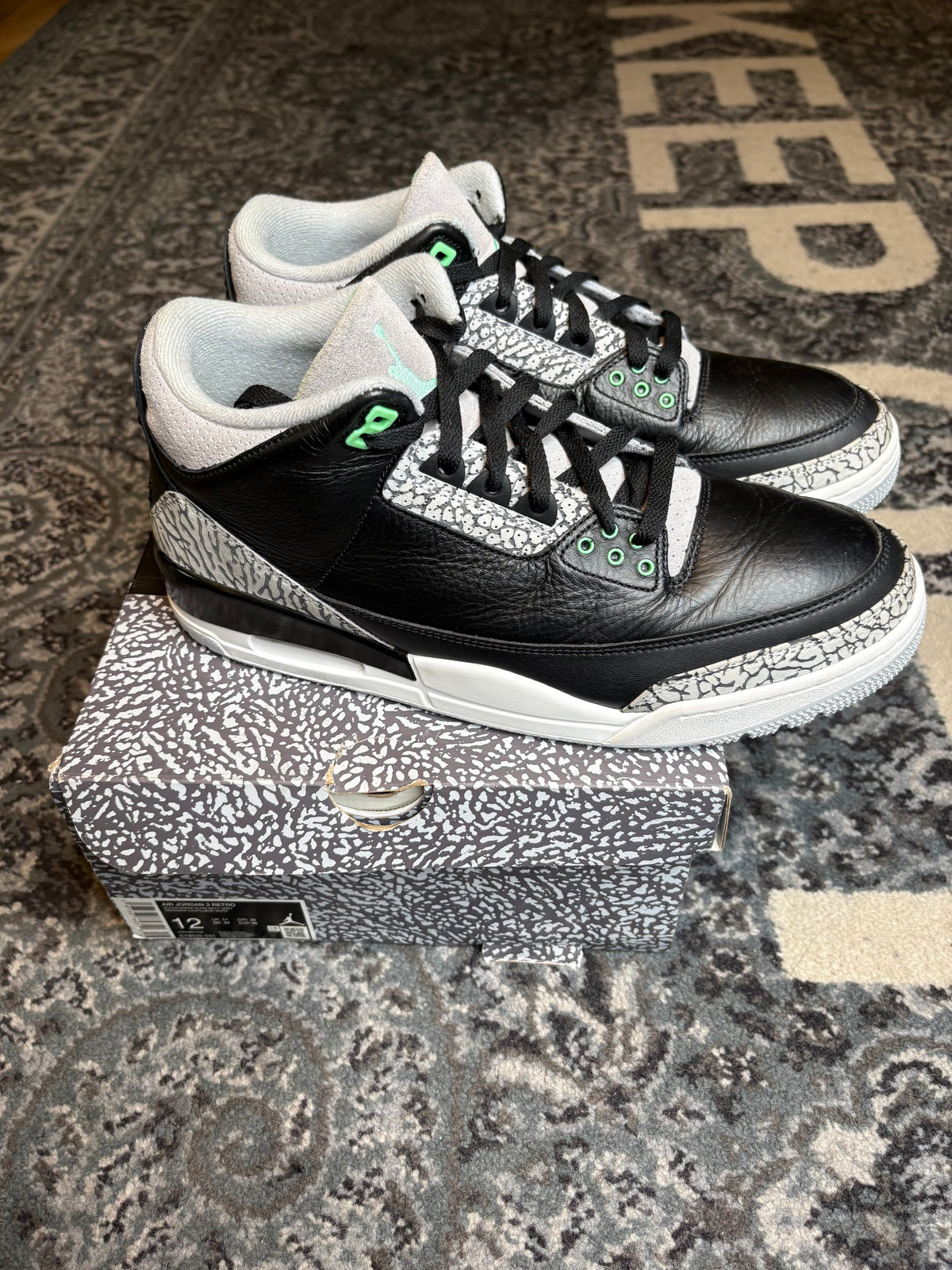 Jordan 3 Retro “Green Glo” Clean Og Size 12