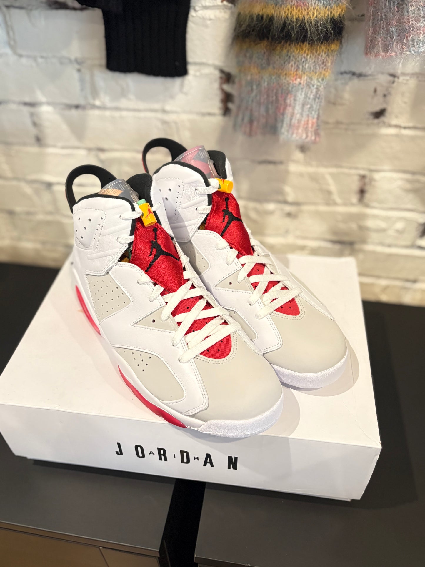 Jordan 6 Retro Hare DS OG Size 12